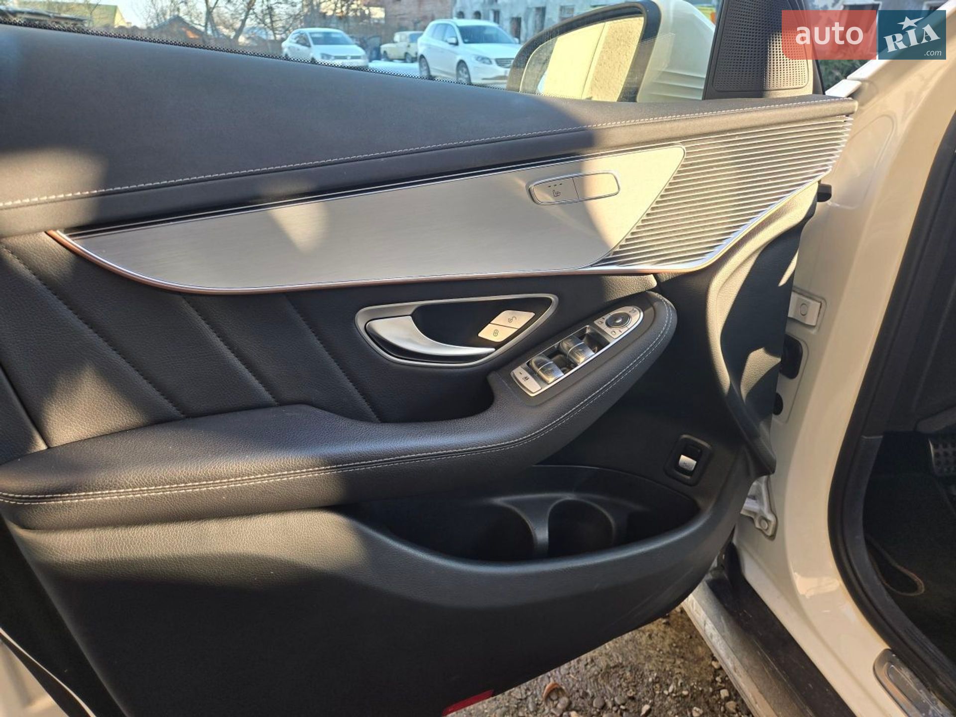 Mercedes-Benz EQC 2020 VIN W1K2938901F016721 фото оголошення 19 з 26