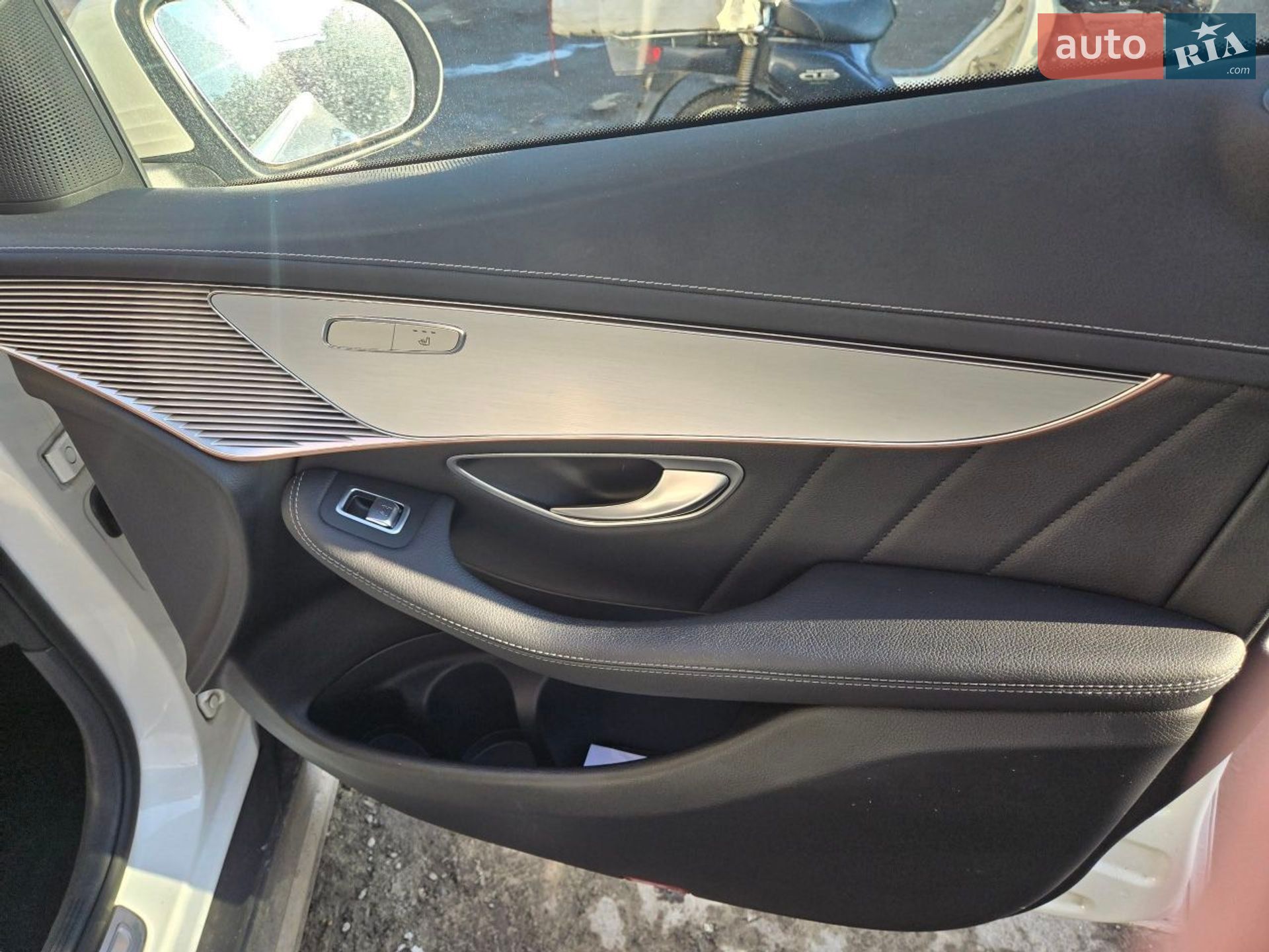 Mercedes-Benz EQC 2020 VIN W1K2938901F016721 фото оголошення 20 з 26