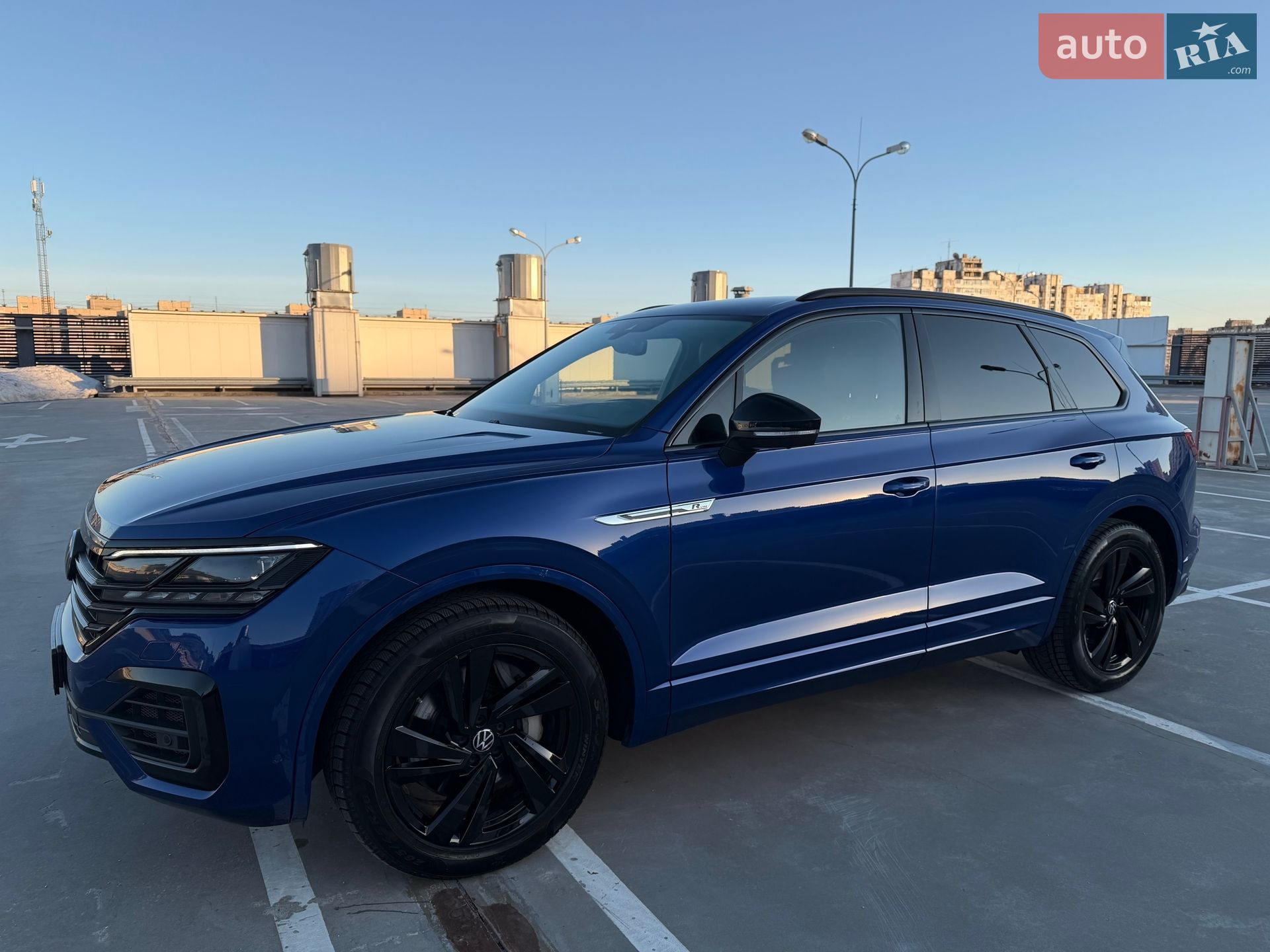 Volkswagen Touareg 2021 VIN WVGZZZCRZMD029213 фото оголошення 15 з 128