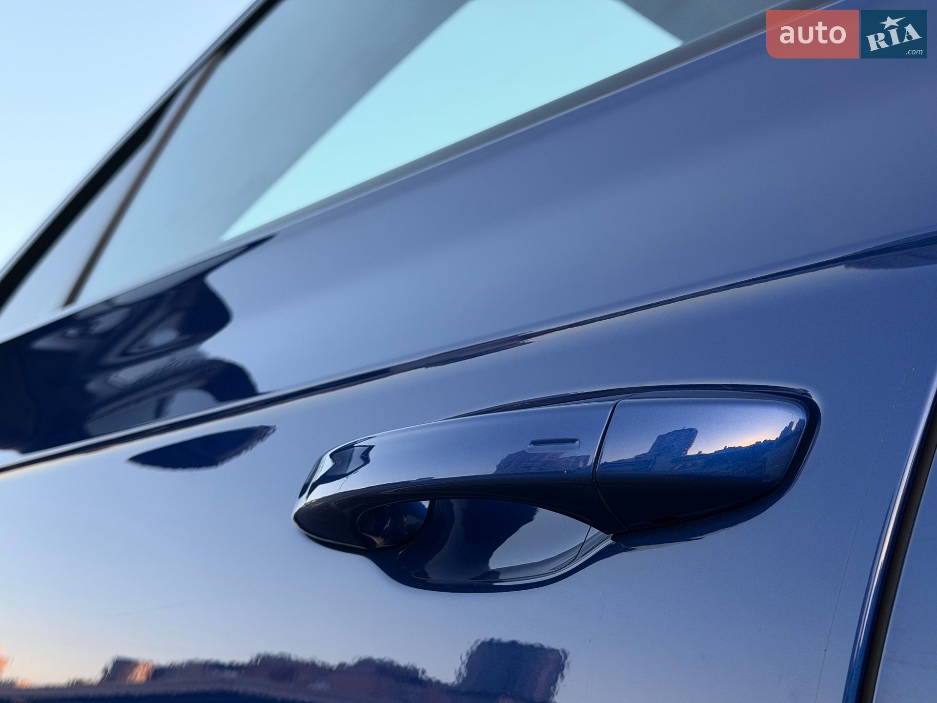 Volkswagen Touareg 2021 VIN WVGZZZCRZMD029213 фото оголошення 38 з 128