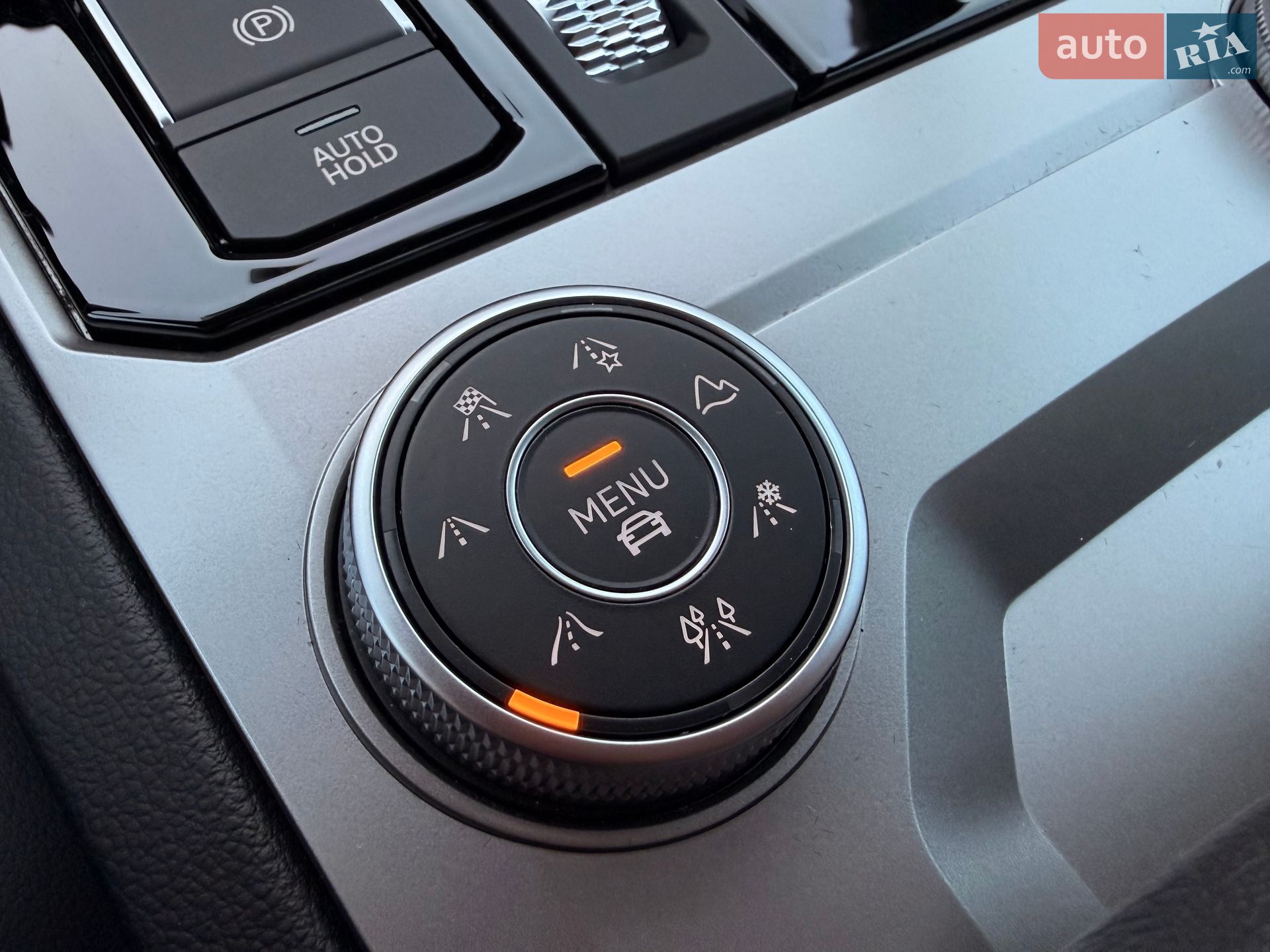 Volkswagen Touareg 2021 VIN WVGZZZCRZMD029213 фото оголошення 77 з 128