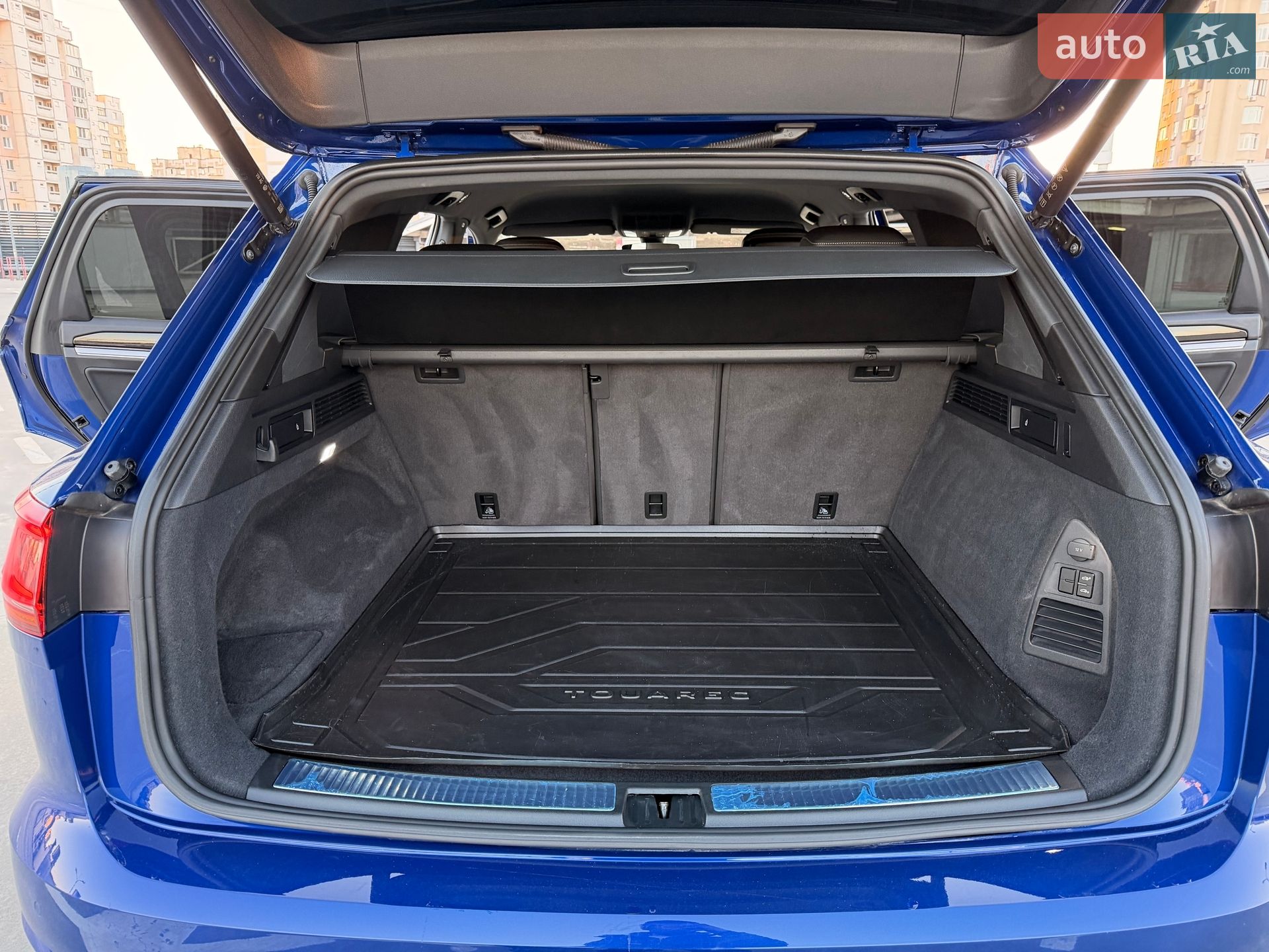 Volkswagen Touareg 2021 VIN WVGZZZCRZMD029213 фото оголошення 88 з 128