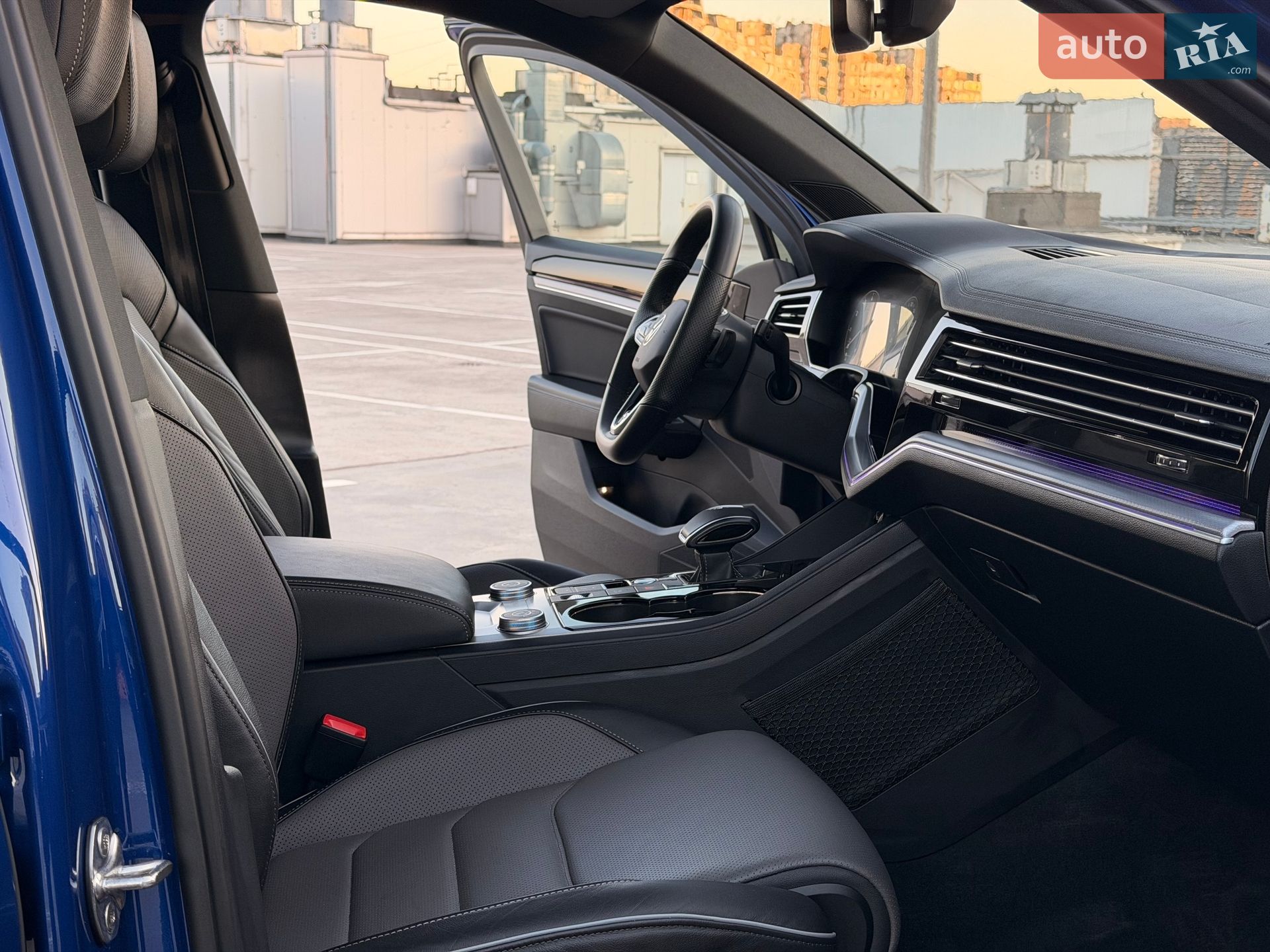 Volkswagen Touareg 2021 VIN WVGZZZCRZMD029213 фото оголошення 97 з 128