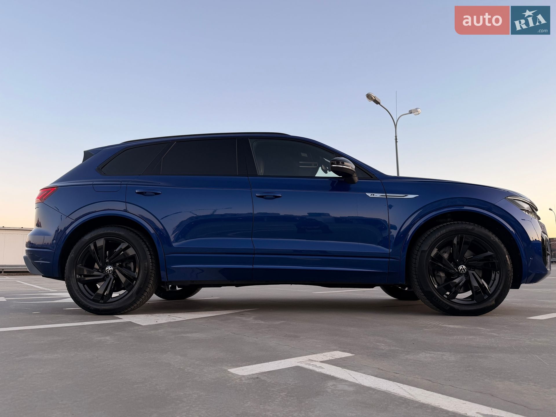 Volkswagen Touareg 2021 VIN WVGZZZCRZMD029213 фото оголошення 119 з 128