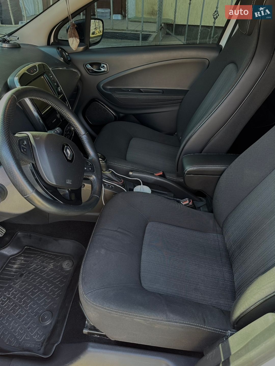 Renault Zoe 2017 VIN VF1AGVYF059321579 фото оголошення 16 з 23