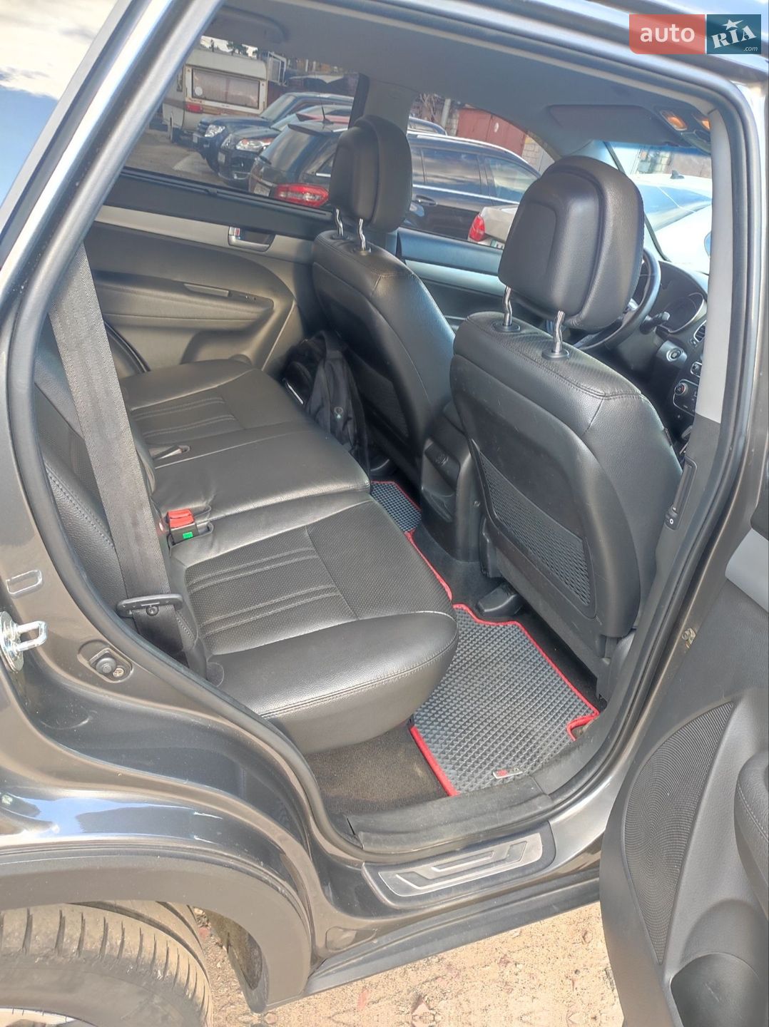 KIA Sorento 2013 VIN Y6DKU814DE5477244 фото оголошення 9 з 23