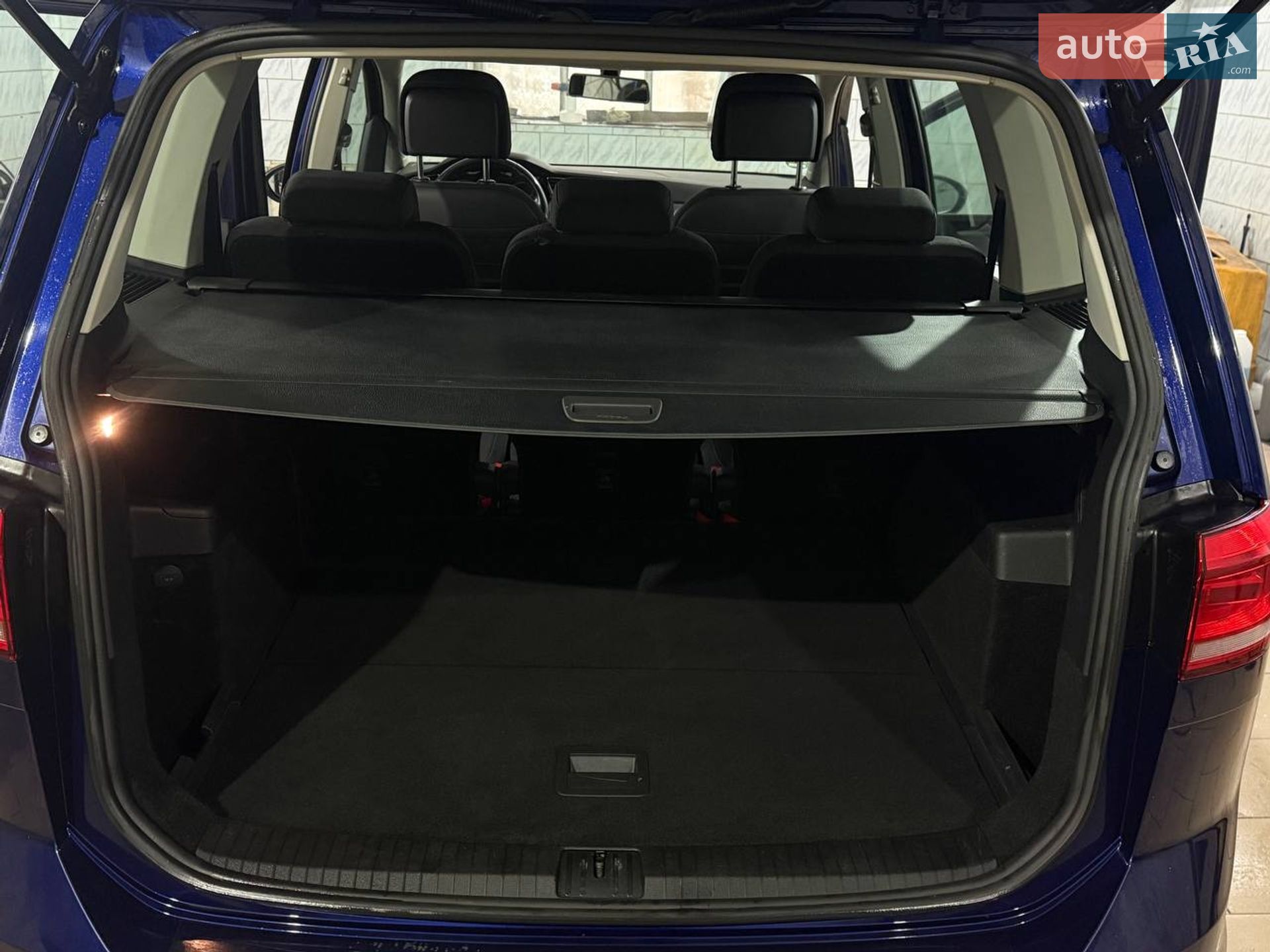 Volkswagen Touran 2017 VIN WVGZZZ1TZHW088182 фото оголошення 13 з 18