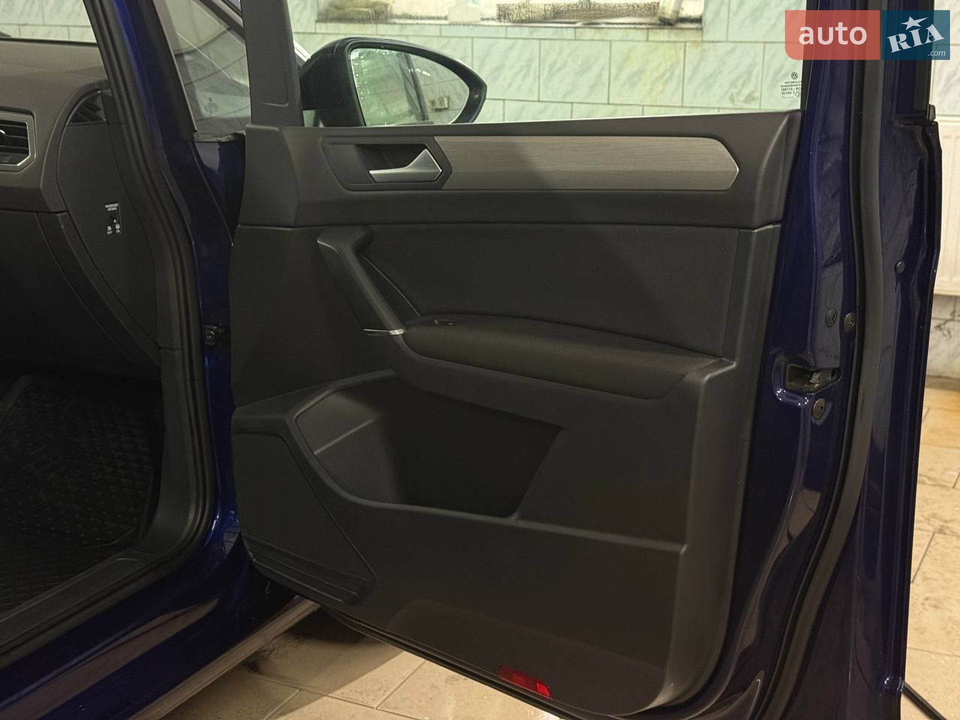 Volkswagen Touran 2017 VIN WVGZZZ1TZHW088182 фото оголошення 15 з 18