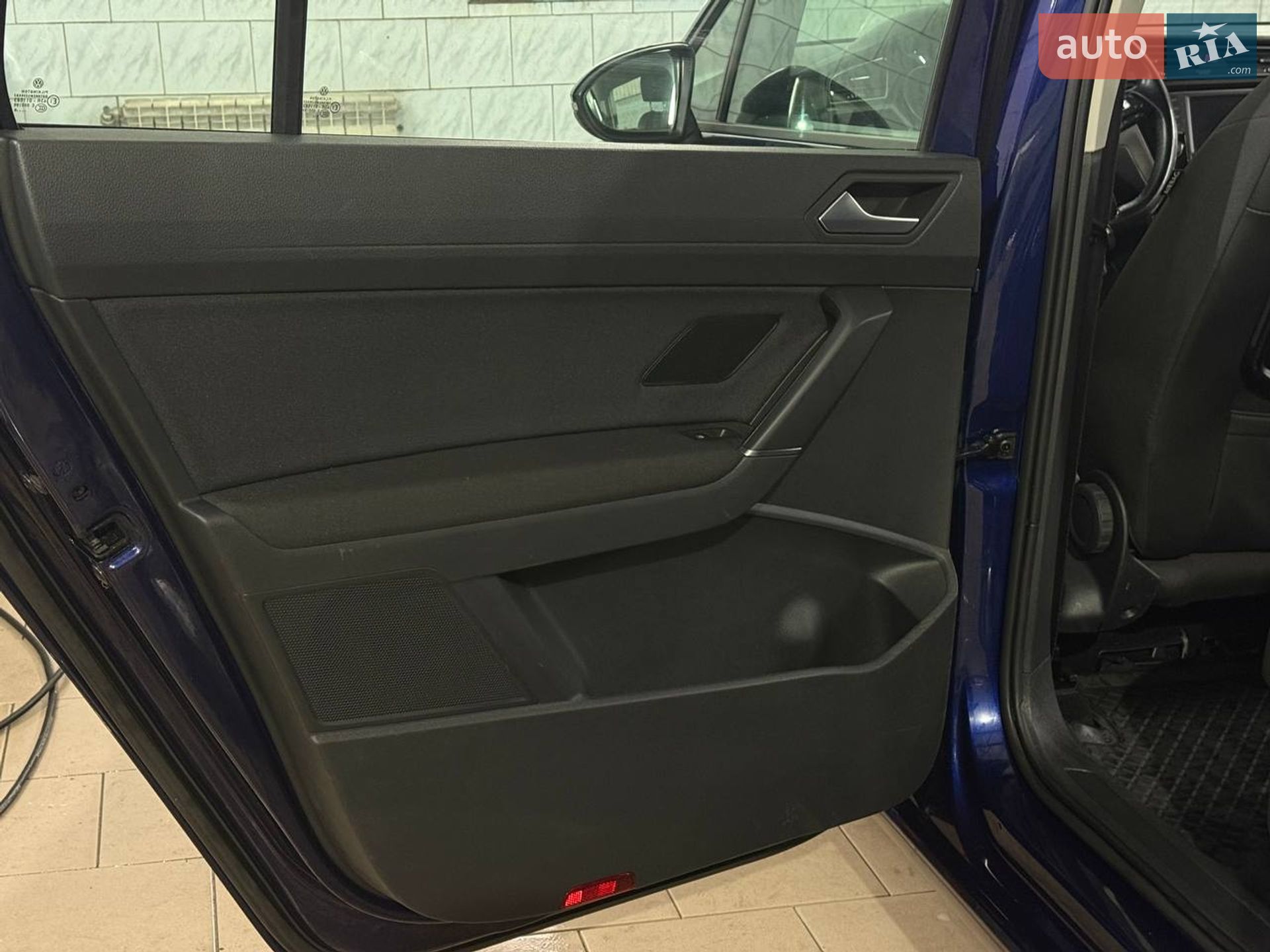 Volkswagen Touran 2017 VIN WVGZZZ1TZHW088182 фото оголошення 17 з 18