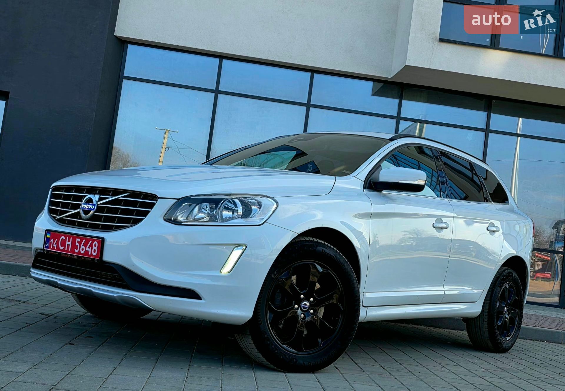 Volvo Xc60 2015 VIN YV1DZ73CDF2644911 фото оголошення 5 з 115