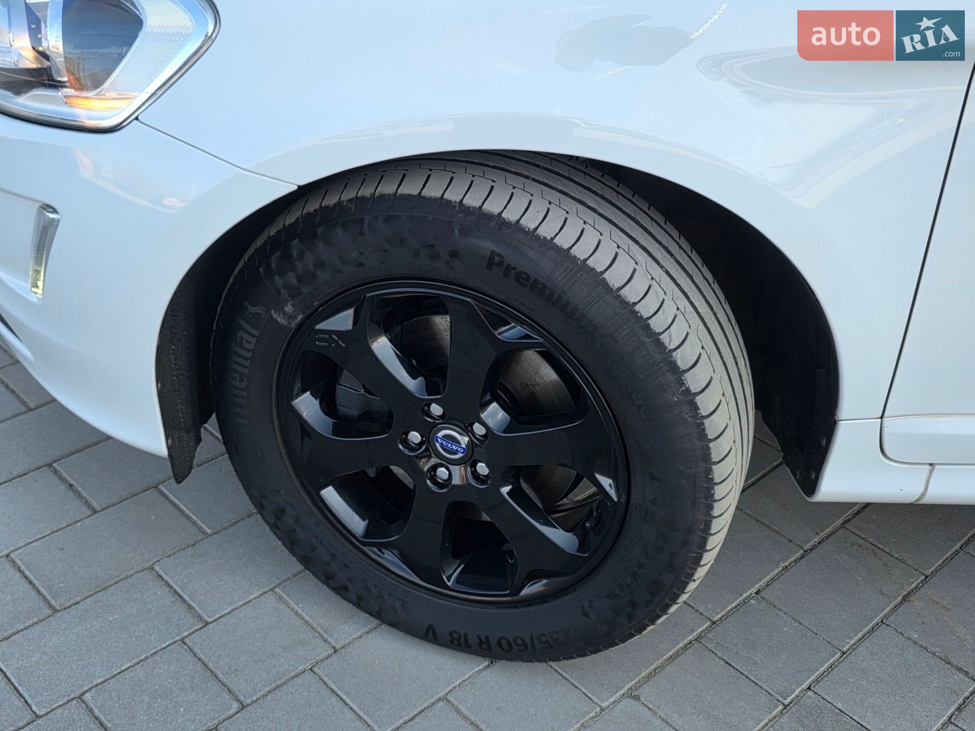 Volvo Xc60 2015 VIN YV1DZ73CDF2644911 фото оголошення 26 з 115