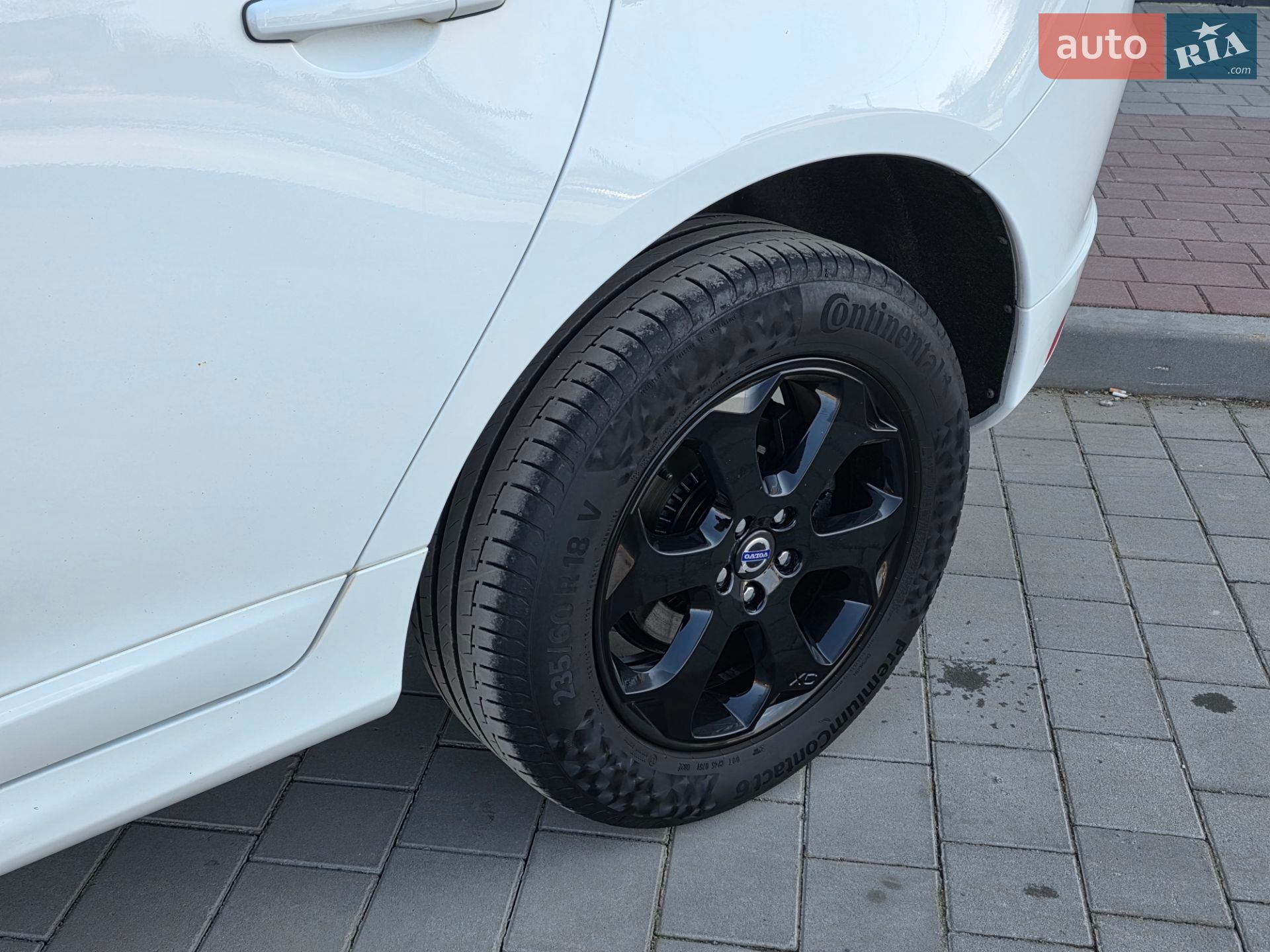 Volvo Xc60 2015 VIN YV1DZ73CDF2644911 фото оголошення 41 з 115