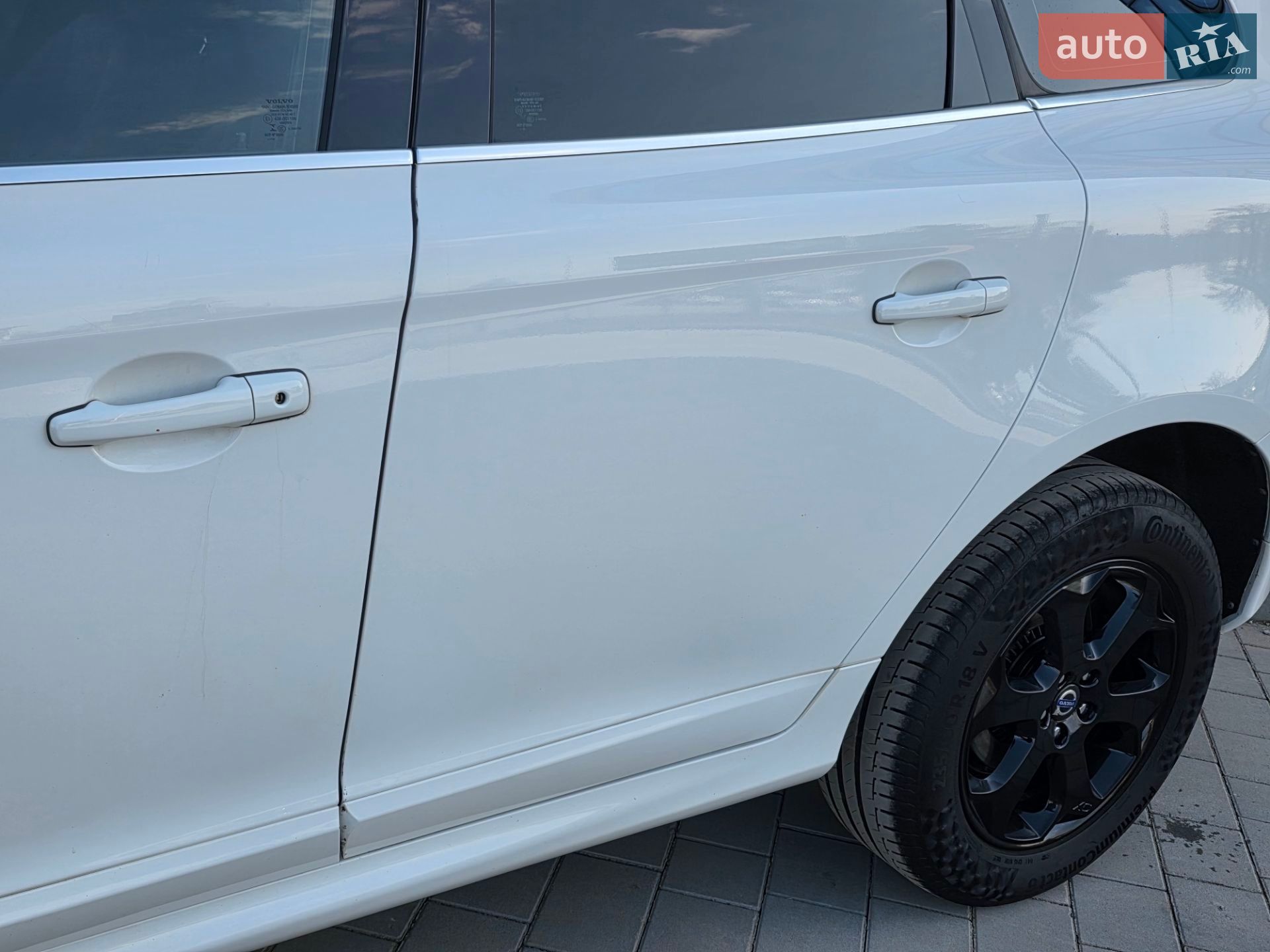 Volvo Xc60 2015 VIN YV1DZ73CDF2644911 фото оголошення 43 з 115