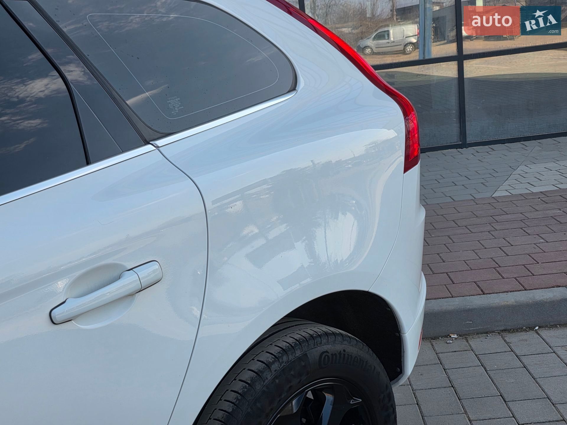Volvo Xc60 2015 VIN YV1DZ73CDF2644911 фото оголошення 42 з 115