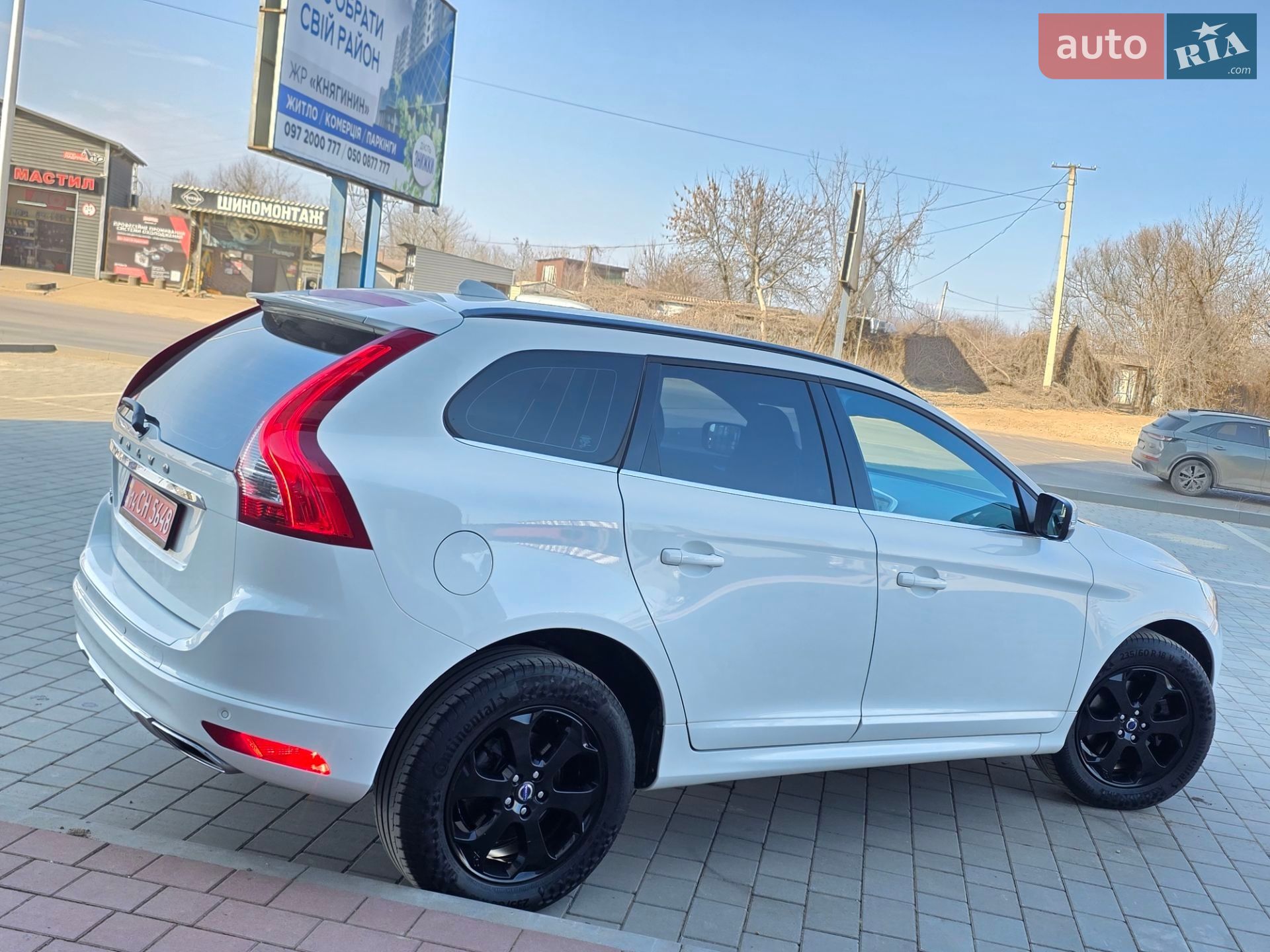 Volvo Xc60 2015 VIN YV1DZ73CDF2644911 фото оголошення 16 з 115