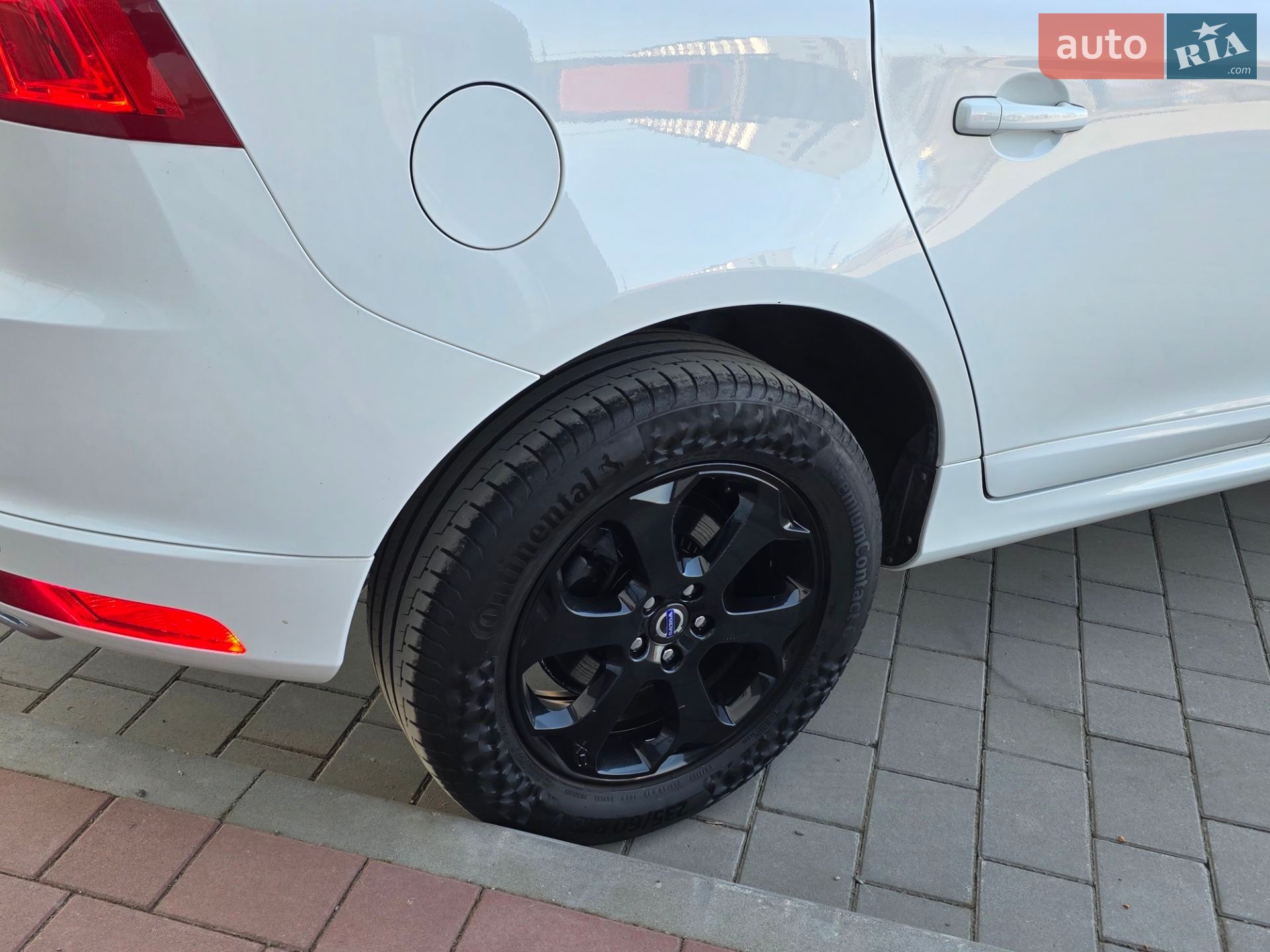 Volvo Xc60 2015 VIN YV1DZ73CDF2644911 фото оголошення 48 з 115