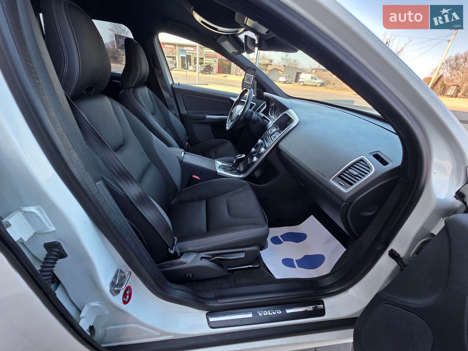 Volvo Xc60 2015 VIN YV1DZ73CDF2644911 фото оголошення 57 з 115