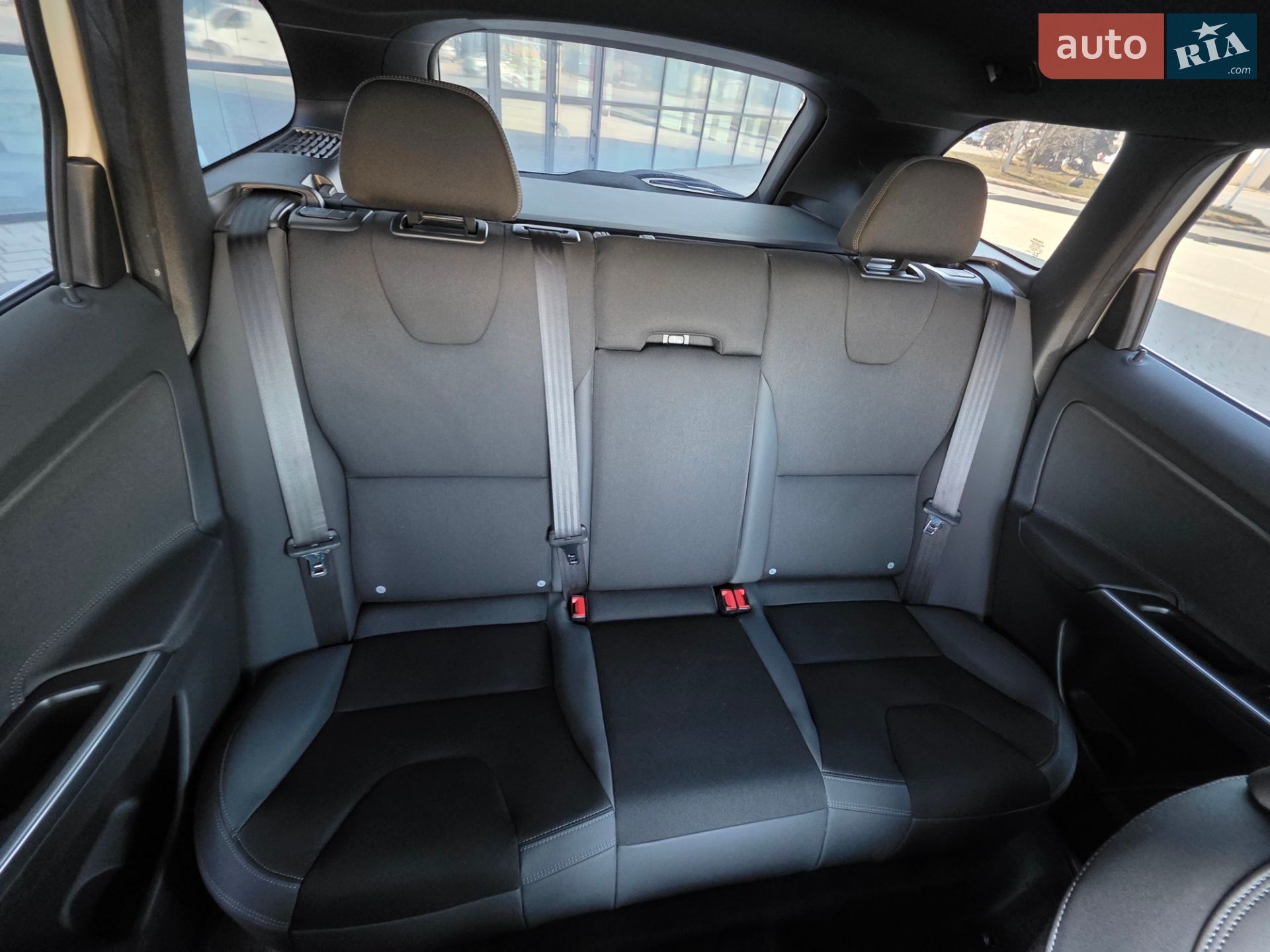 Volvo Xc60 2015 VIN YV1DZ73CDF2644911 фото оголошення 63 з 115