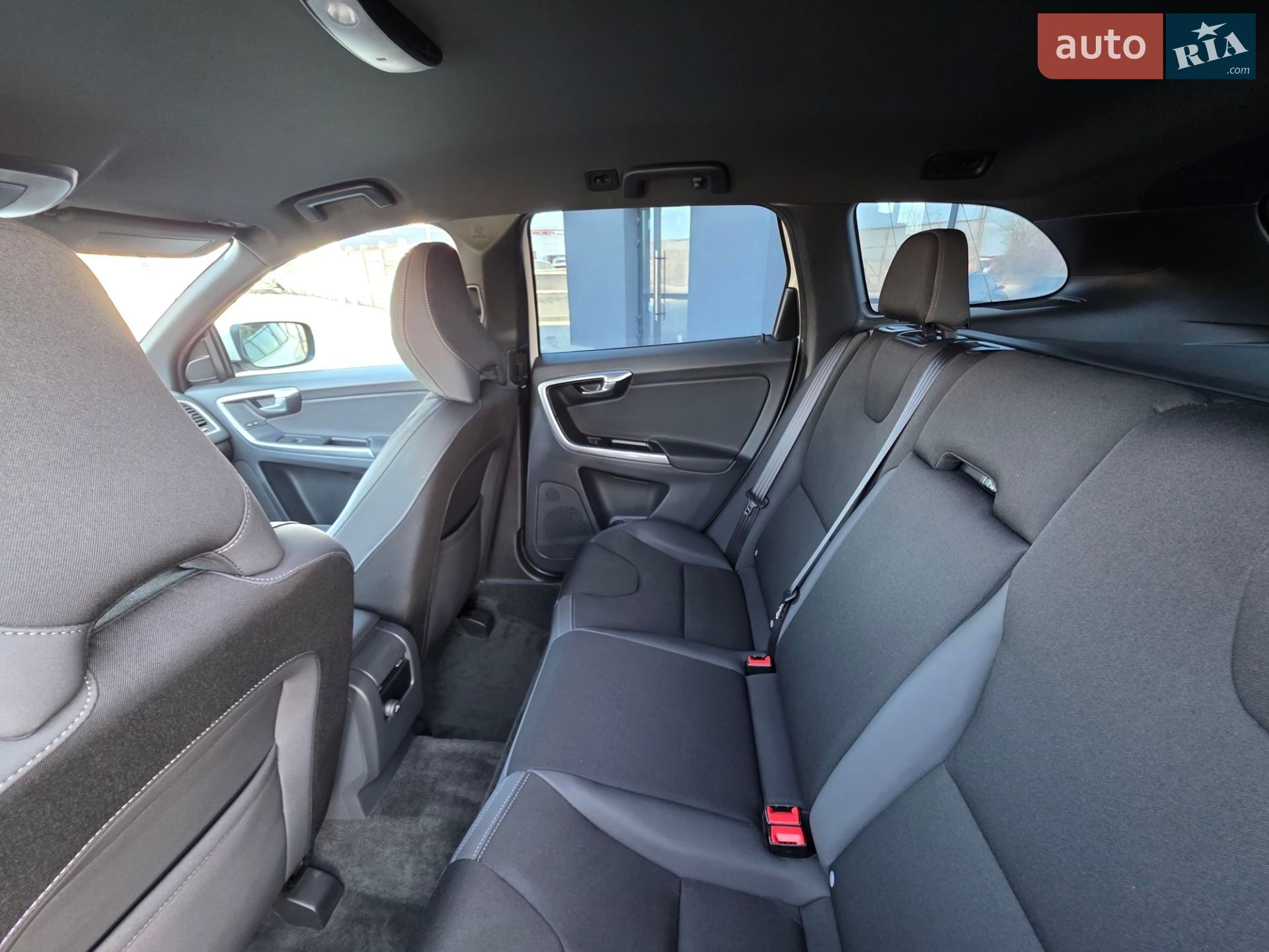 Volvo Xc60 2015 VIN YV1DZ73CDF2644911 фото оголошення 93 з 115