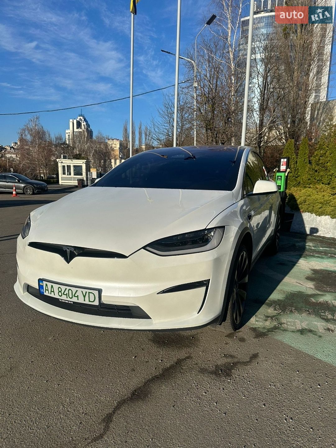 Tesla Model X 2023 VIN 7SAXCBE62PF384618 фото оголошення 4 з 7