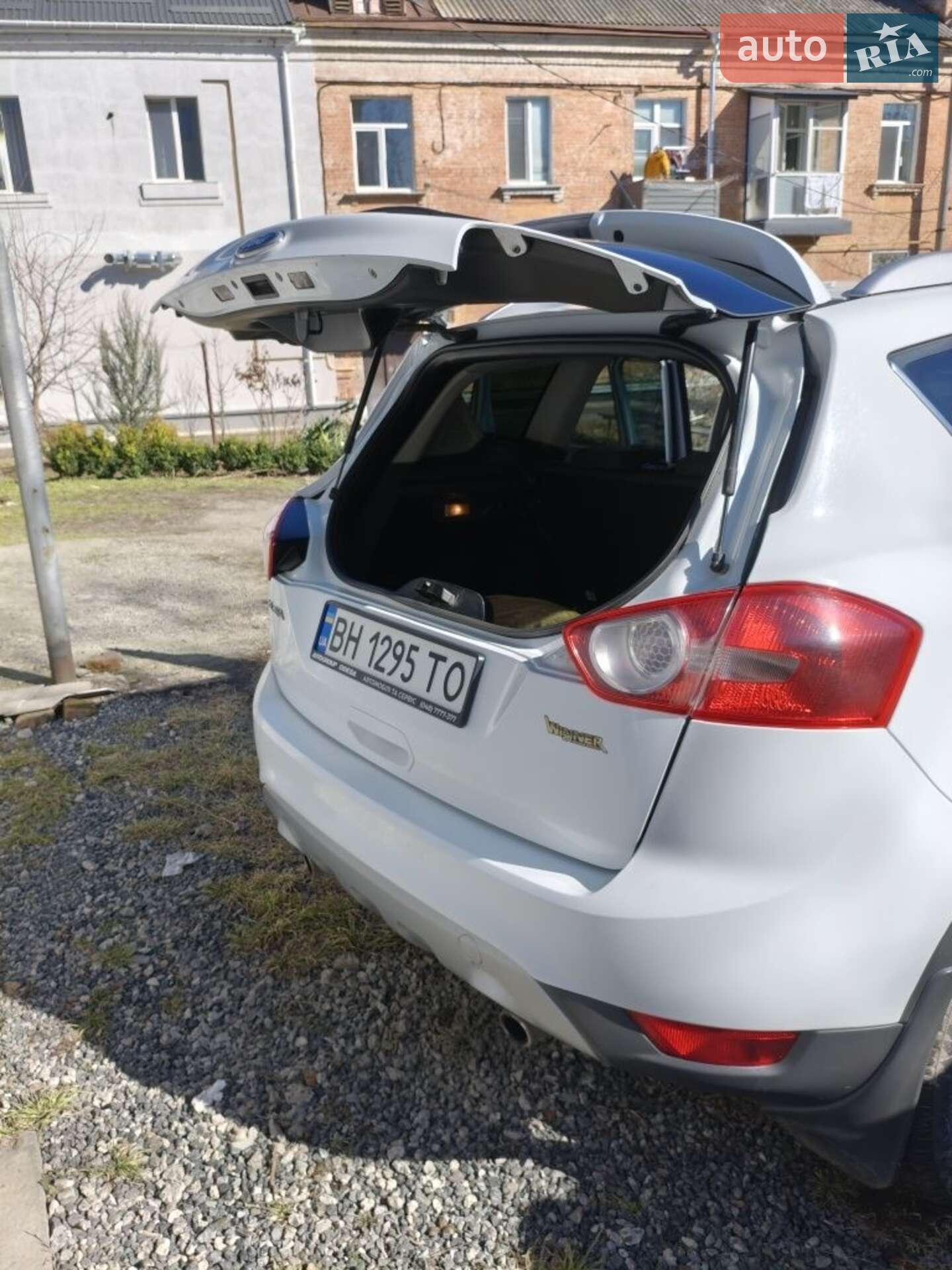 Ford Kuga 2012 VIN WF0RXXGCDRCE17030 фото оголошення 4 з 8
