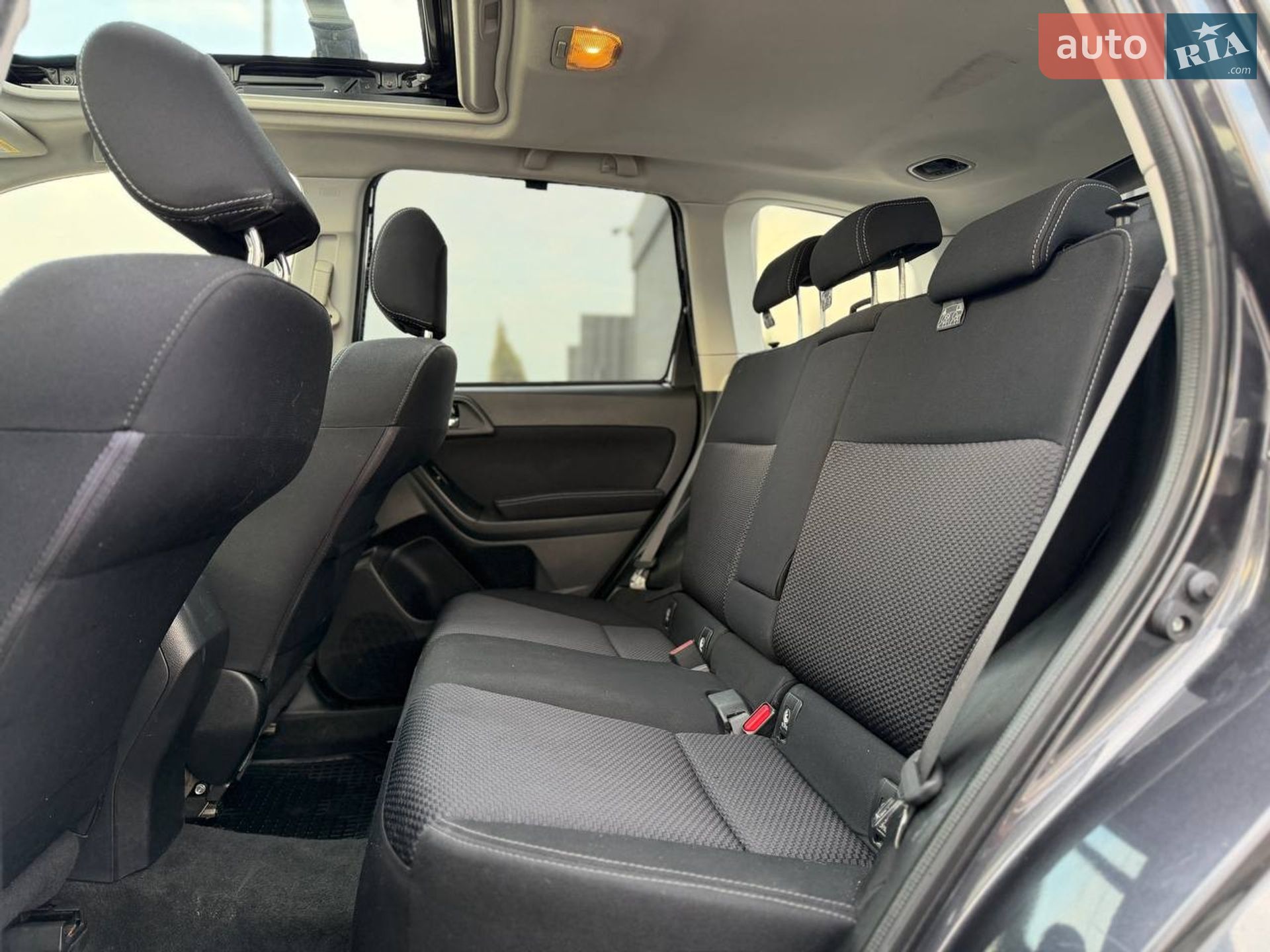 Subaru Forester 2015 VIN JF1SJDLY5FG194501 фото оголошення 18 з 32