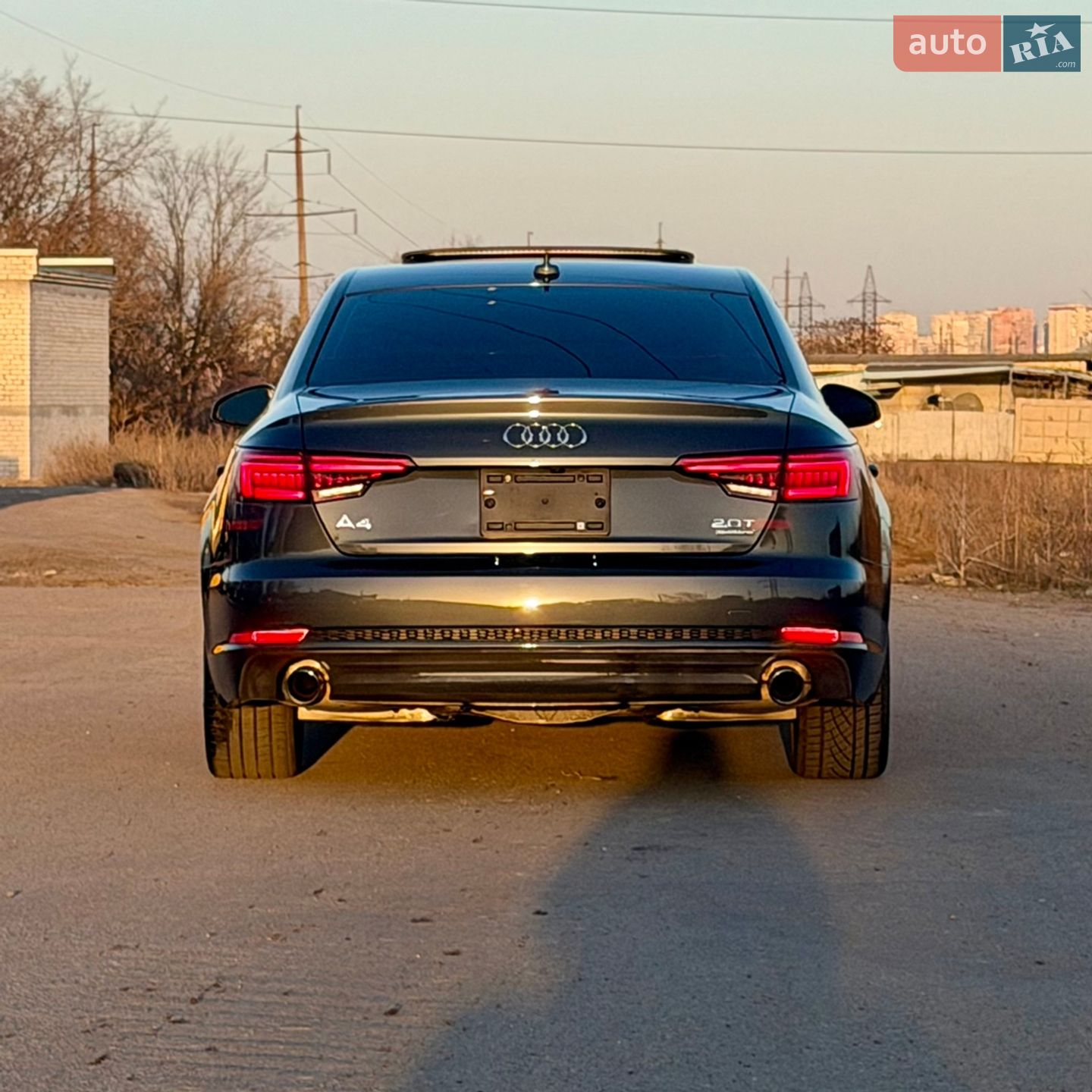 Audi A4 2017 VIN WAUDNAF4XJN003315 фото оголошення 5 з 22