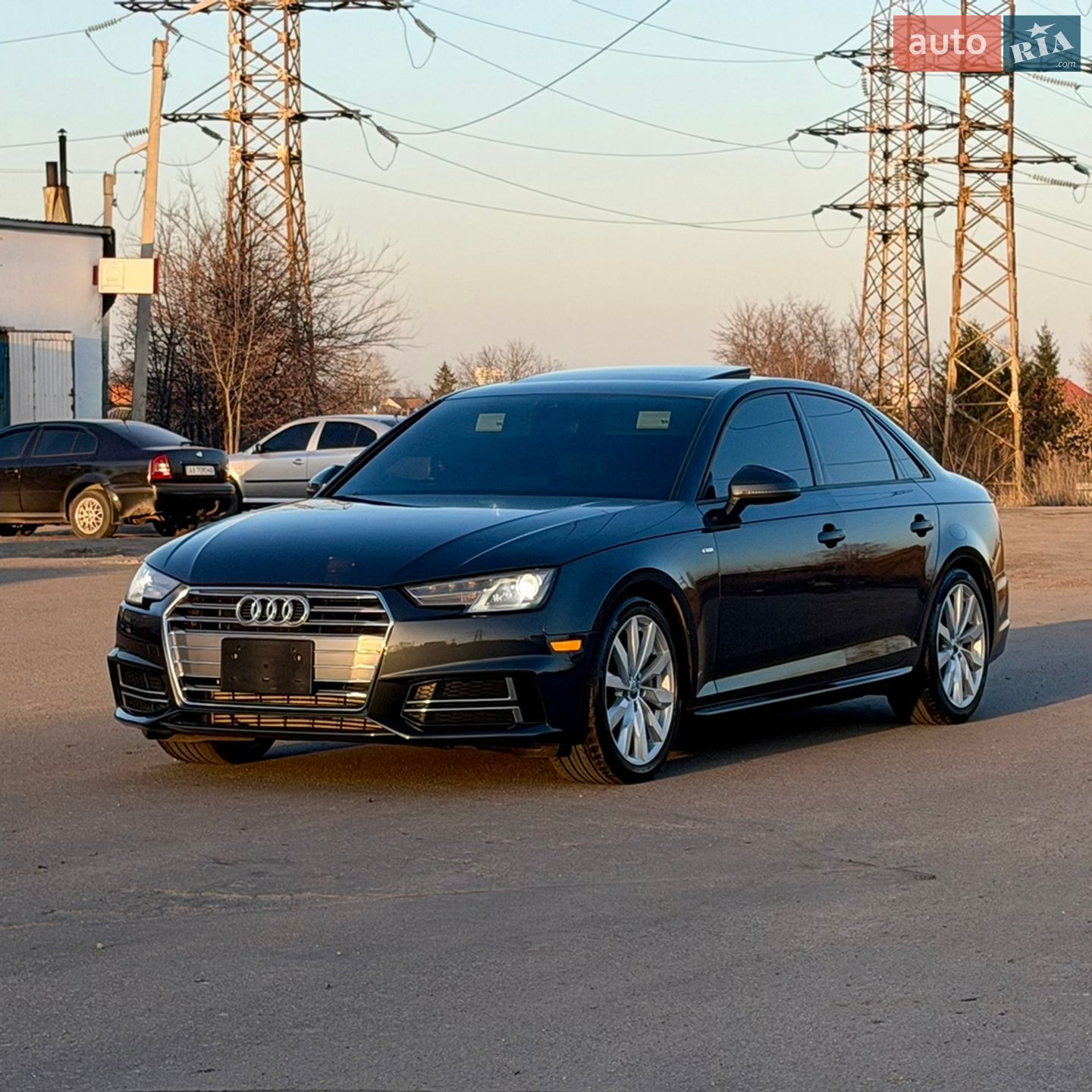 Audi A4 2017 VIN WAUDNAF4XJN003315 фото оголошення 3 з 22