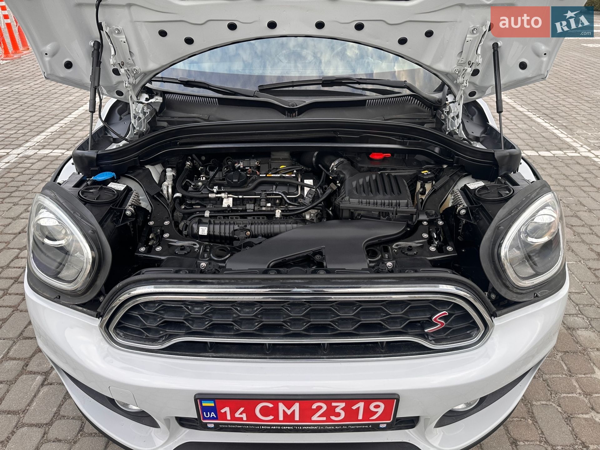 Mini Countryman 2018 VIN WMZYT5C5XK3G91377 фото оголошення 10 з 23