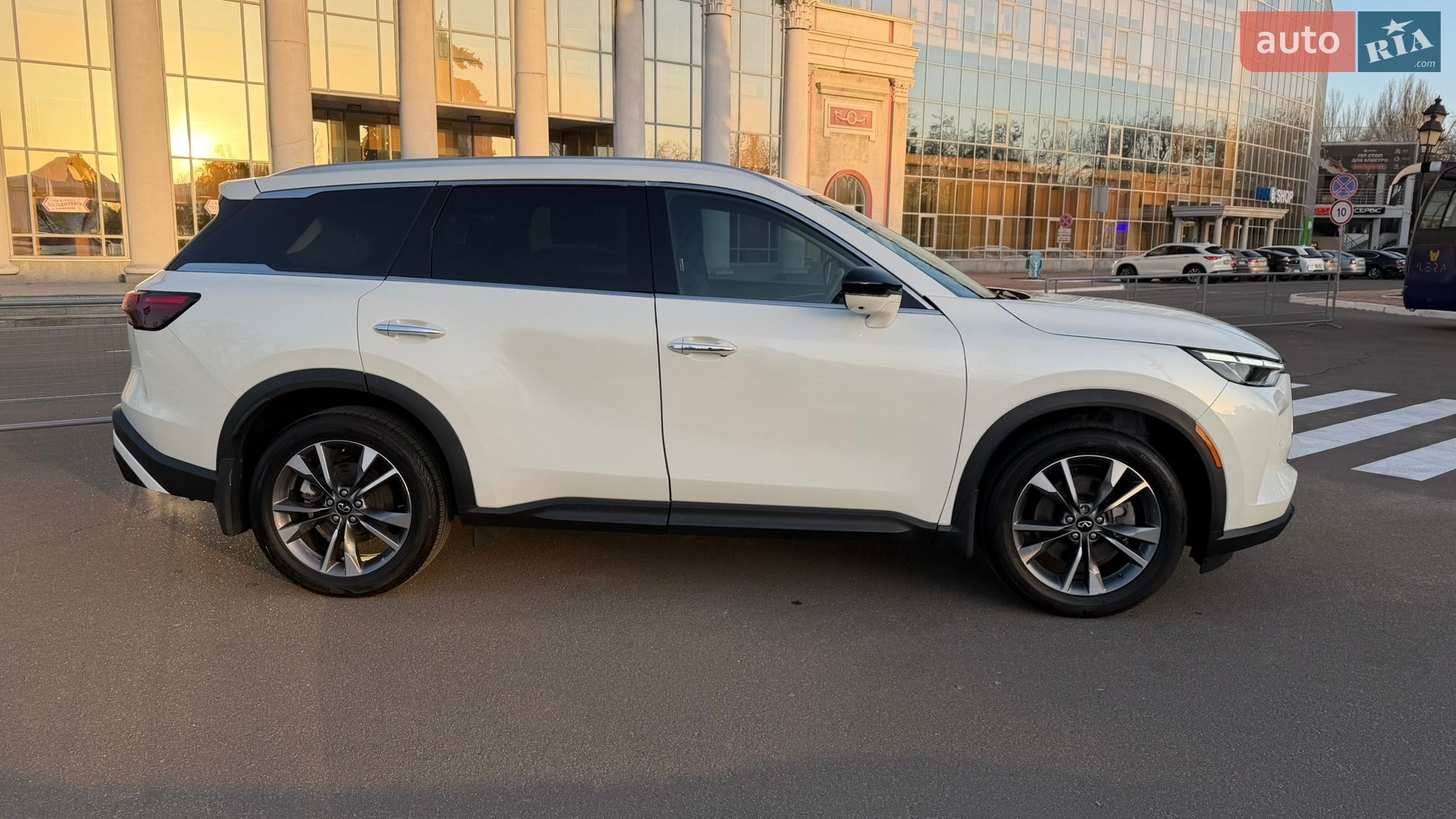 Infiniti QX60 2024 VIN 5N1AL1FS7SC330936 фото оголошення 4 з 24