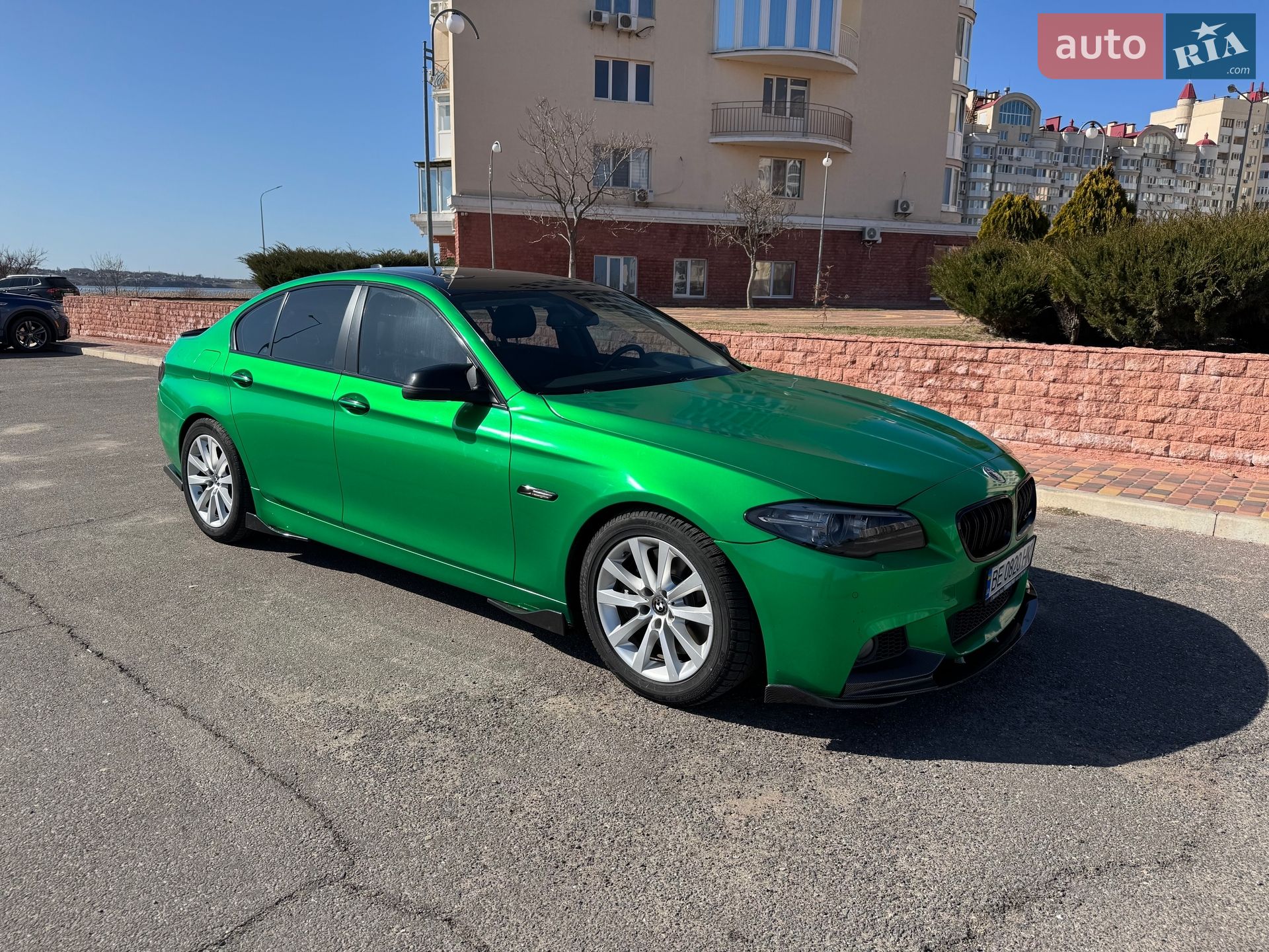 BMW 5 Series 2015 VIN WBA5B3C52GG255515 фото оголошення 9 з 78
