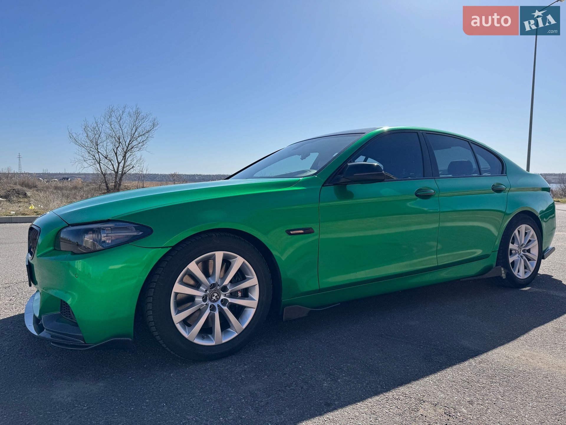 BMW 5 Series 2015 VIN WBA5B3C52GG255515 фото оголошення 31 з 78