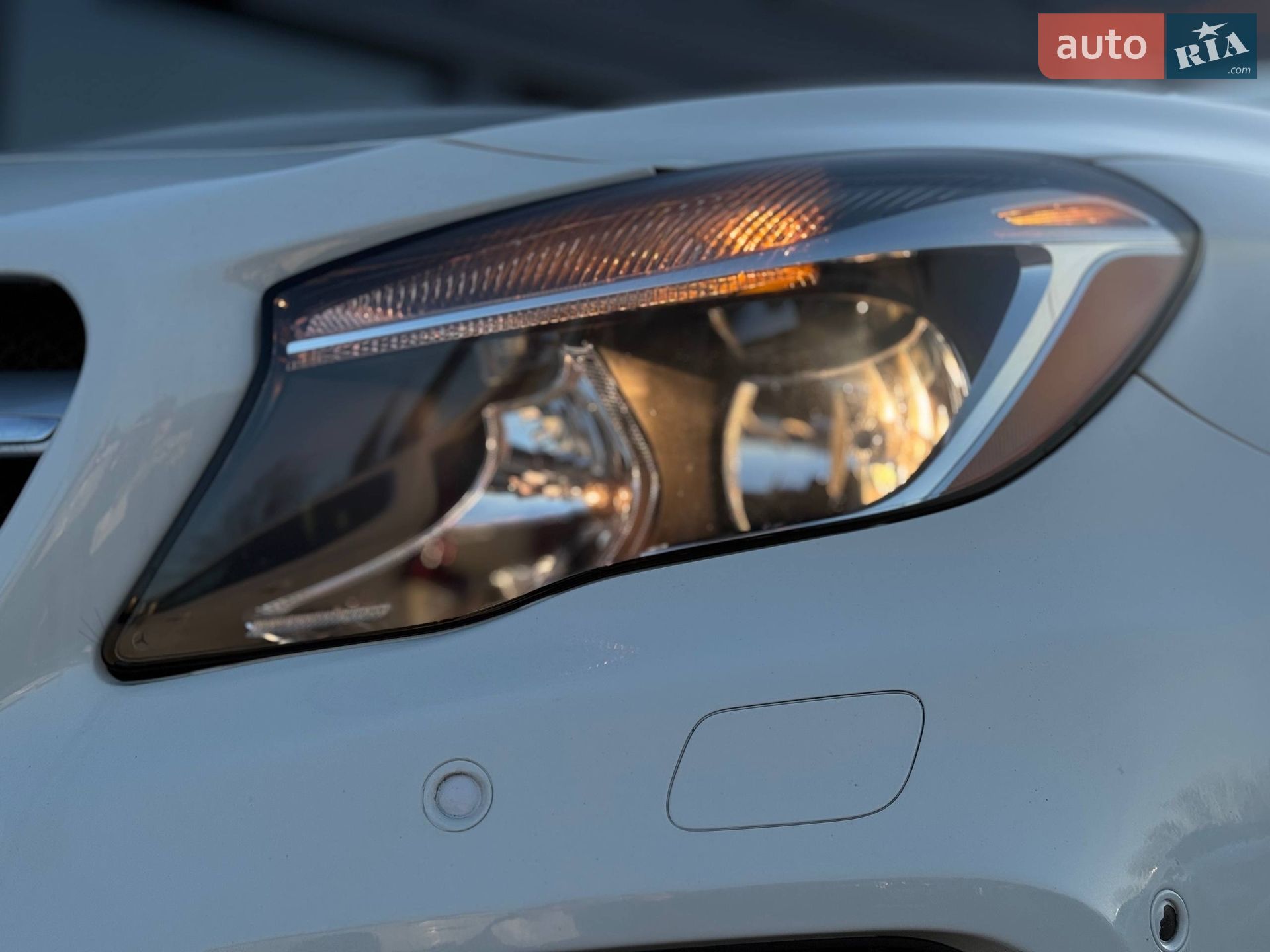 Mercedes-Benz GLA-Class 2015 VIN WDCTG4EB4FJ180722 фото оголошення 5 з 63