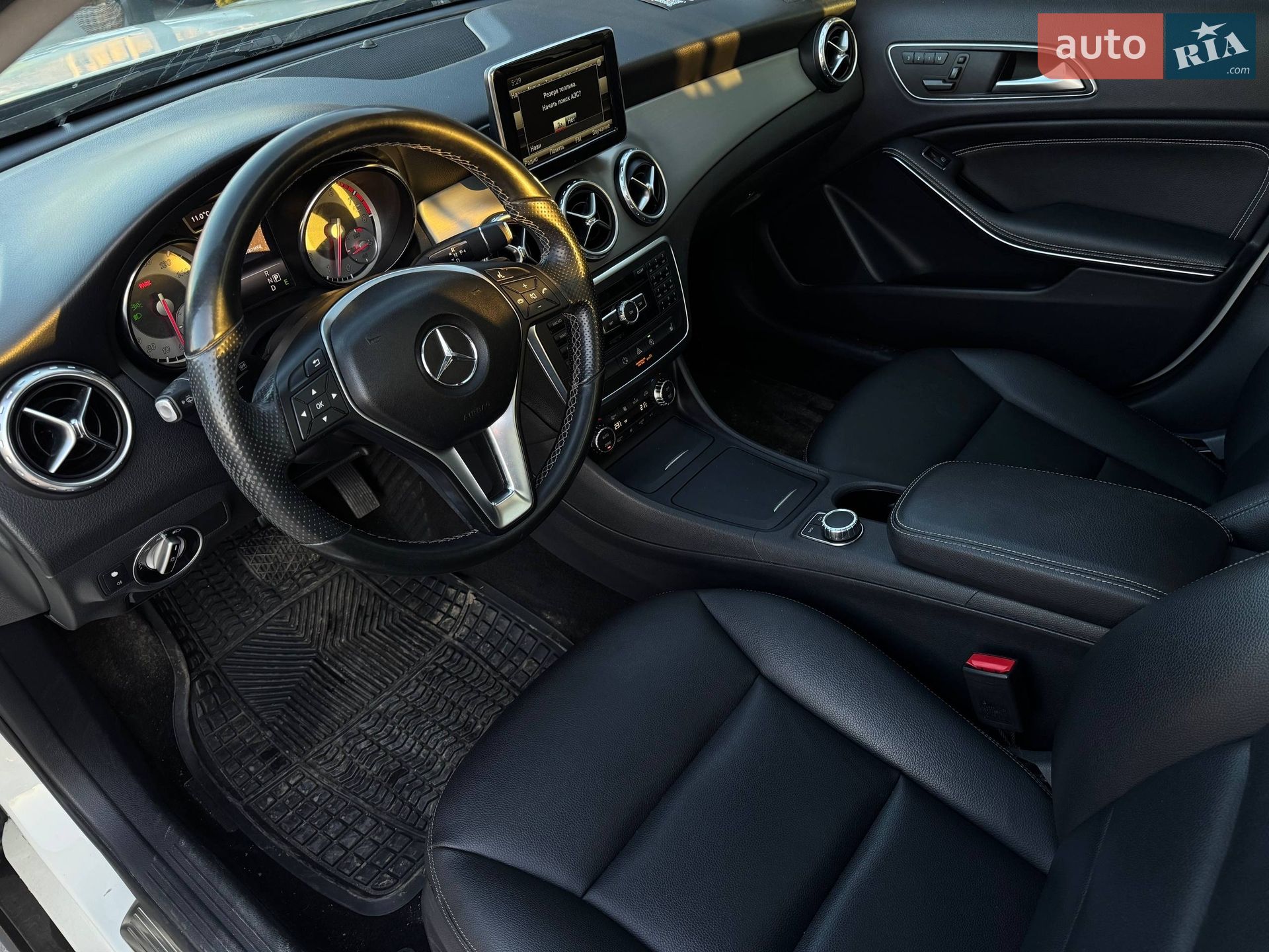 Mercedes-Benz GLA-Class 2015 VIN WDCTG4EB4FJ180722 фото оголошення 26 з 63