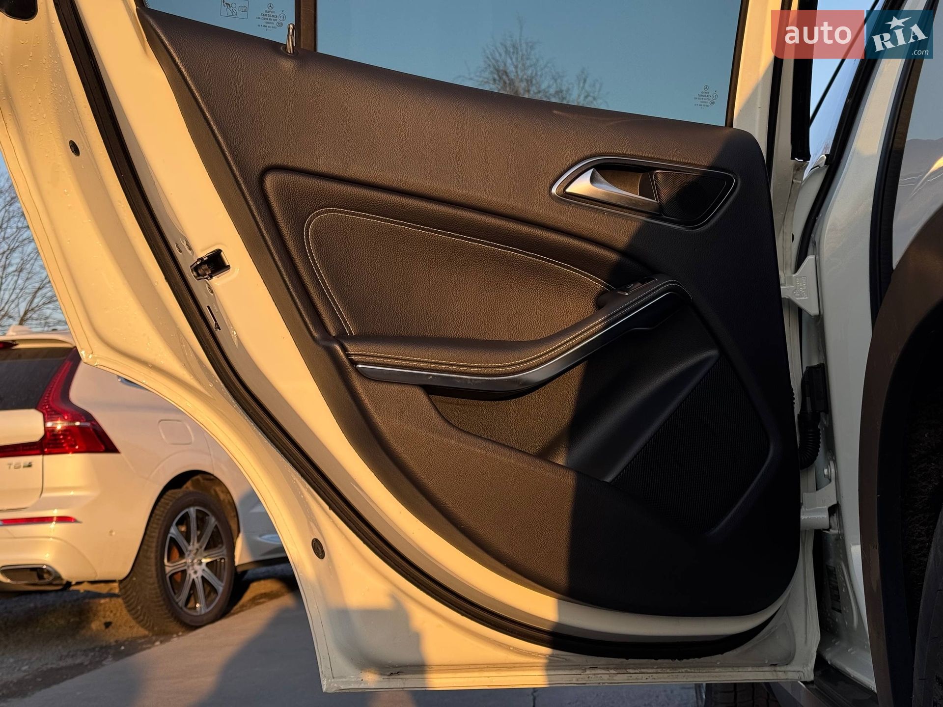 Mercedes-Benz GLA-Class 2015 VIN WDCTG4EB4FJ180722 фото оголошення 36 з 63