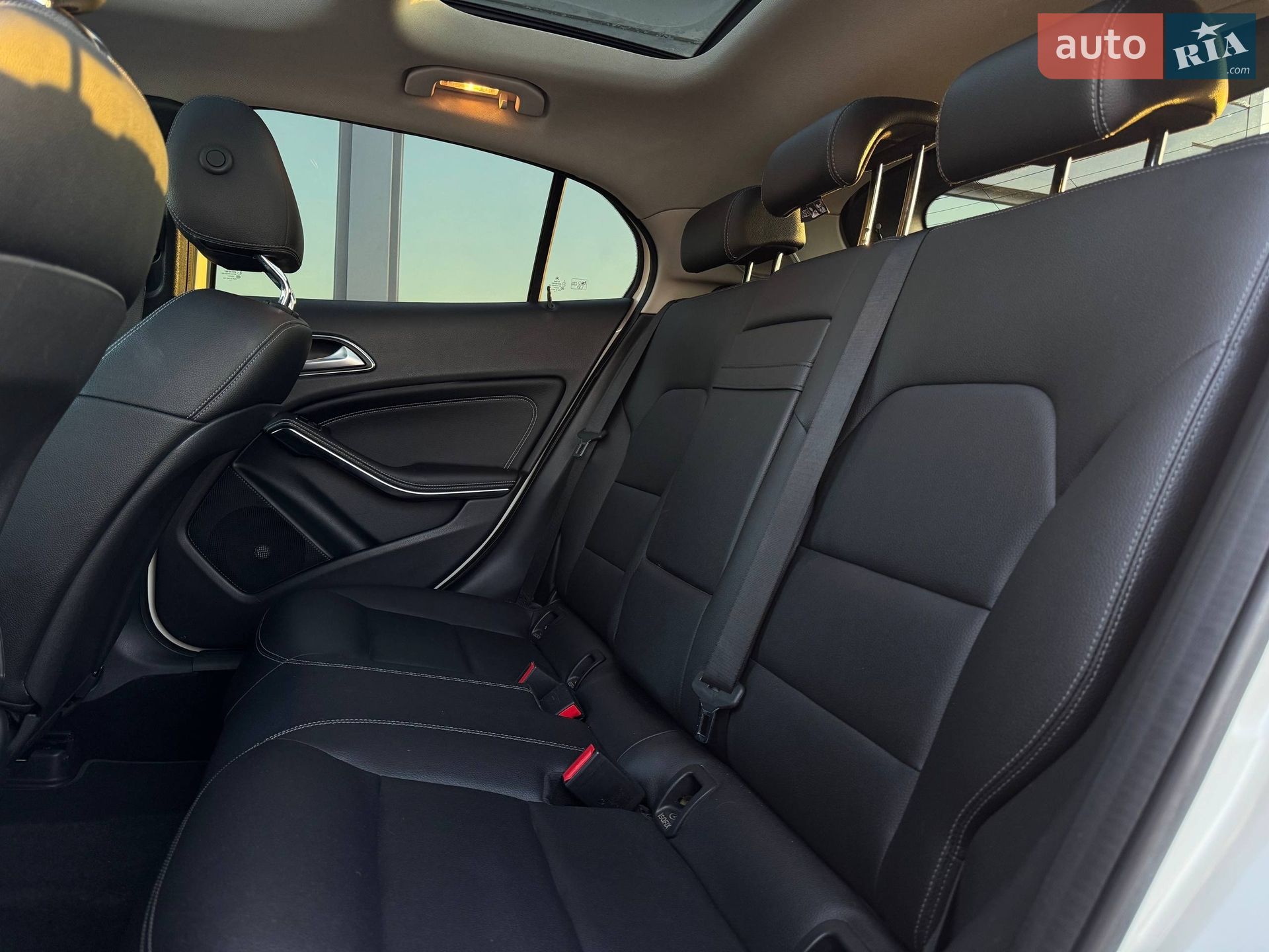 Mercedes-Benz GLA-Class 2015 VIN WDCTG4EB4FJ180722 фото оголошення 38 з 63