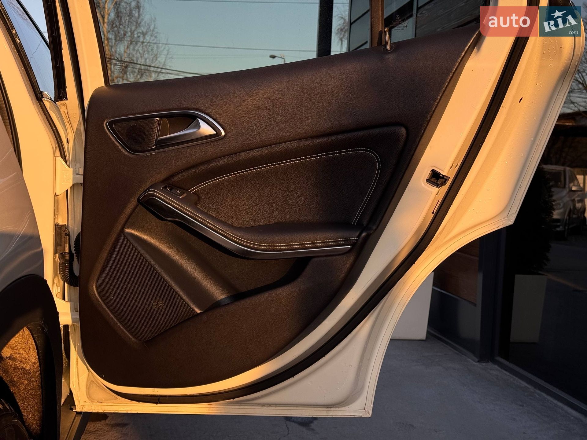 Mercedes-Benz GLA-Class 2015 VIN WDCTG4EB4FJ180722 фото оголошення 43 з 63