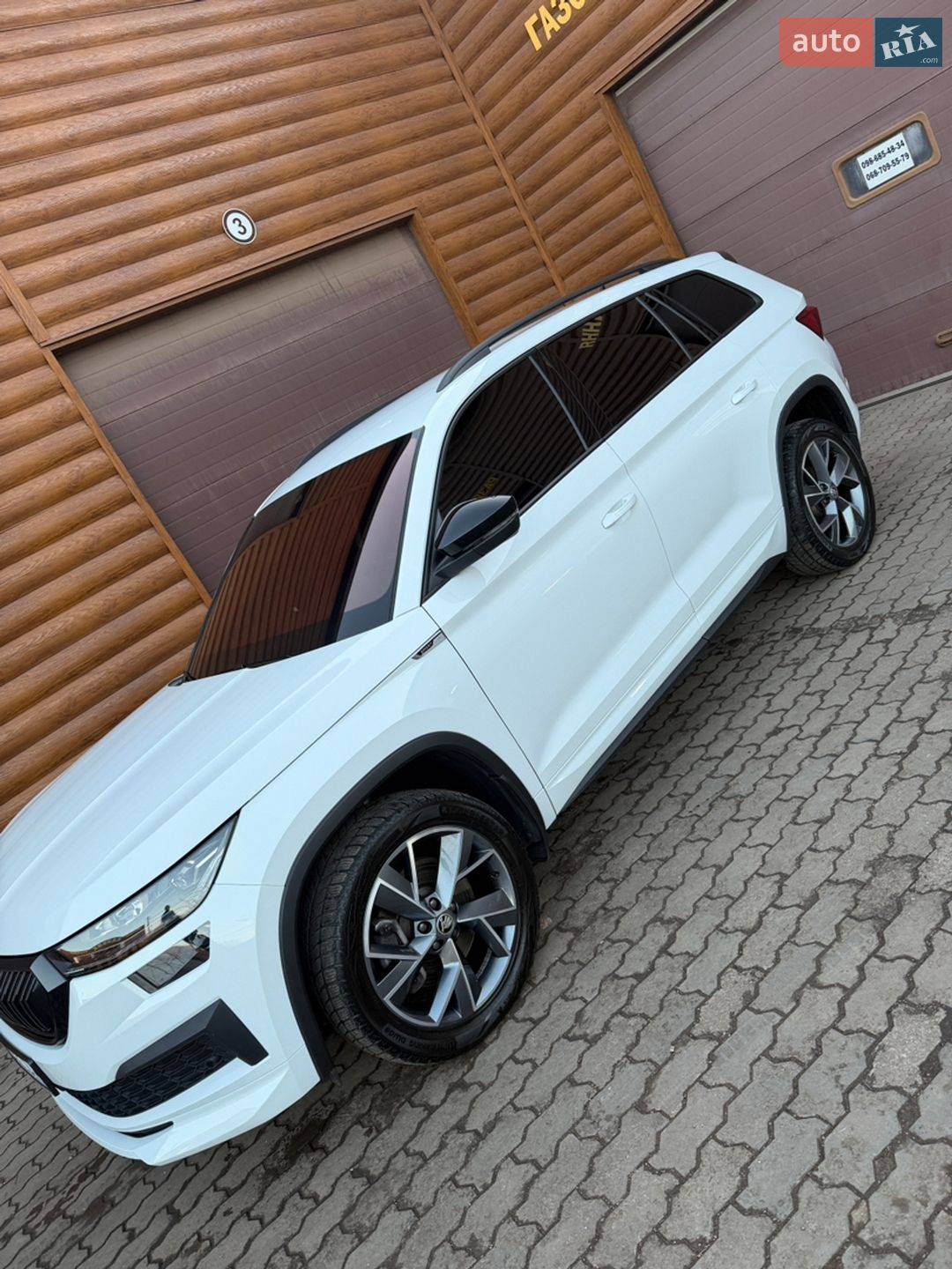 Skoda Kodiaq 2023 VIN TMBLN7NS6RB400762 фото оголошення 2 з 35