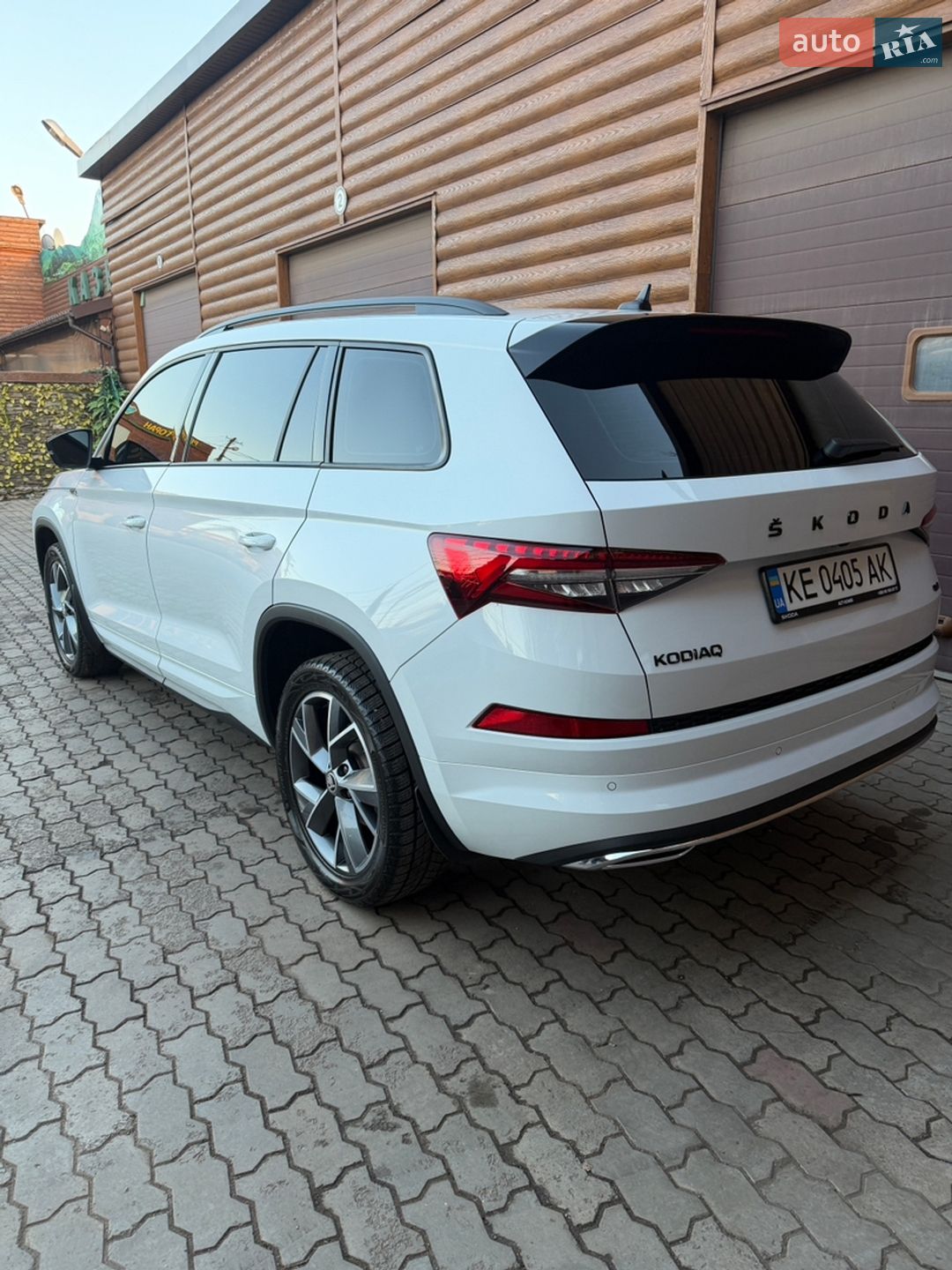 Skoda Kodiaq 2023 VIN TMBLN7NS6RB400762 фото оголошення 3 з 35