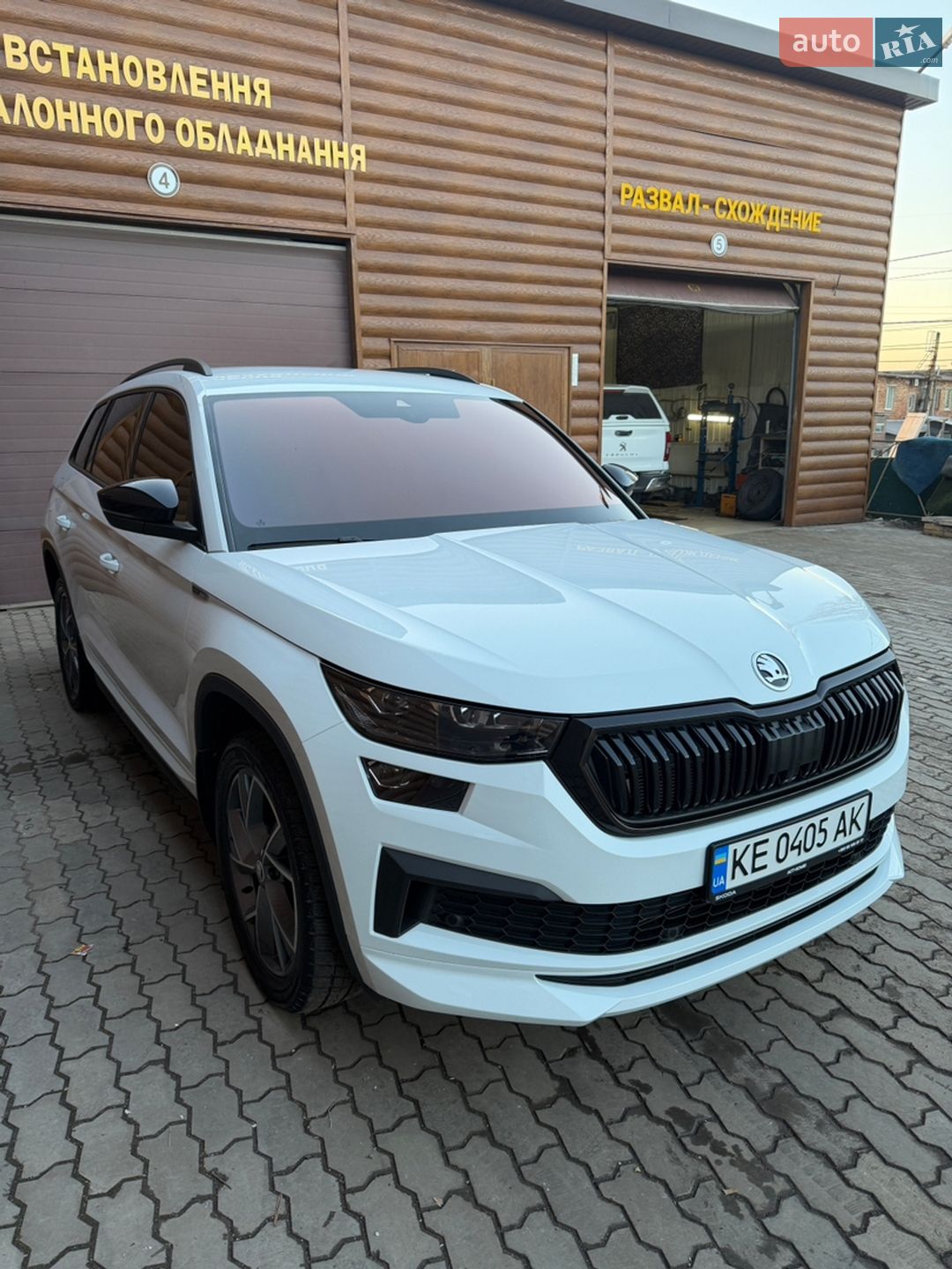 Skoda Kodiaq 2023 VIN TMBLN7NS6RB400762 фото оголошення 6 з 35