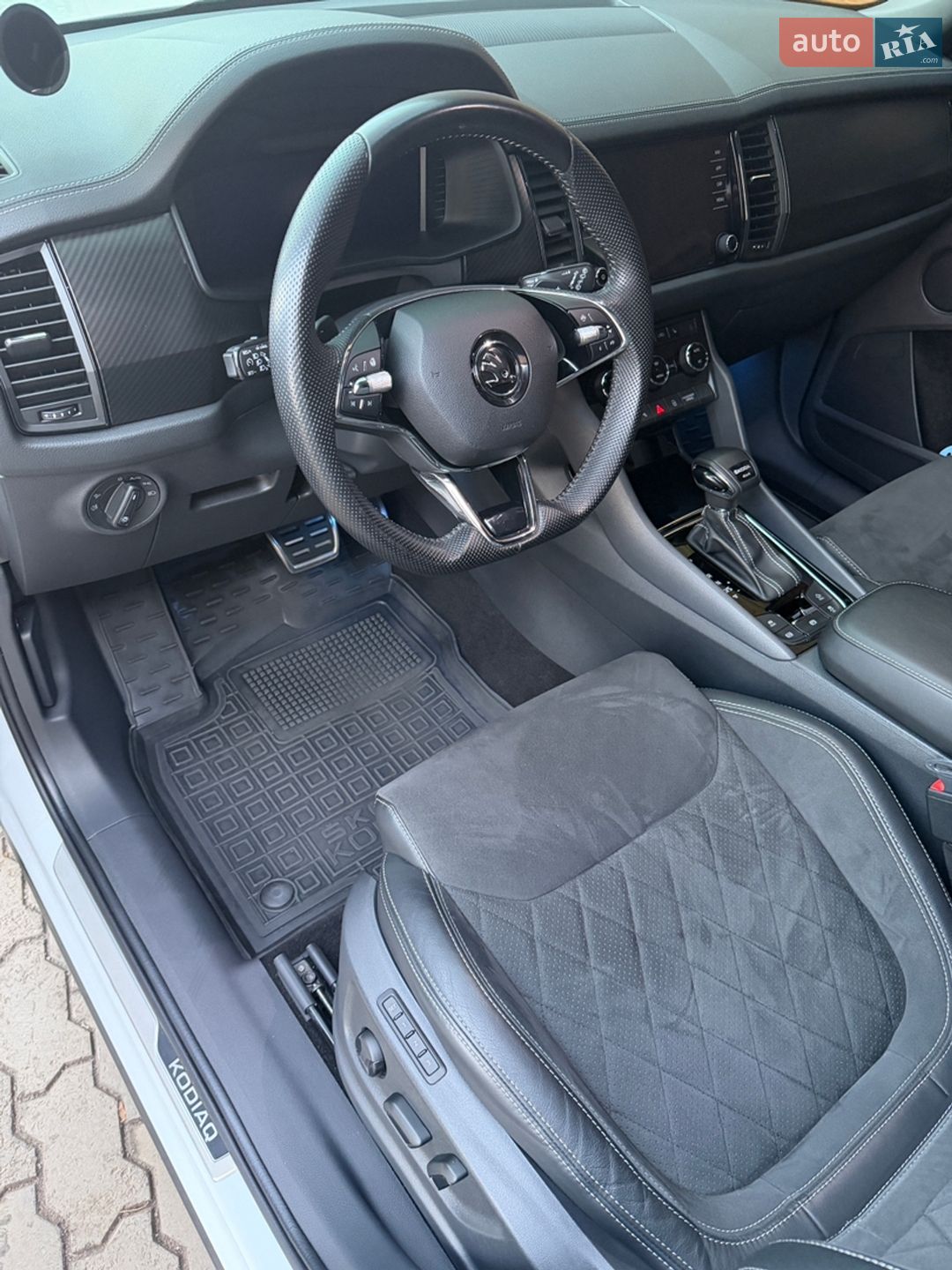 Skoda Kodiaq 2023 VIN TMBLN7NS6RB400762 фото оголошення 7 з 35