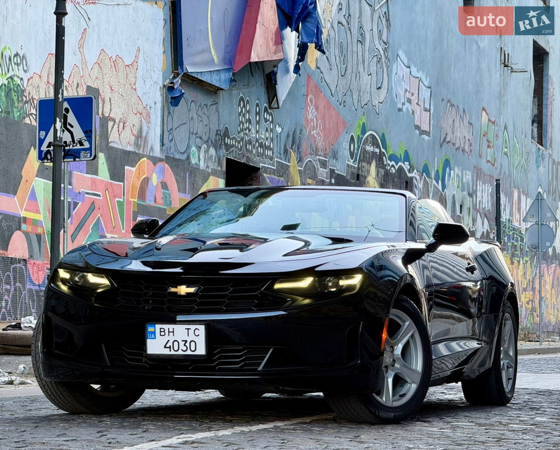 CHEVROLET CAMARO 2019 VIN 1G1FB3DS8K0142237 фото оголошення 9 з 108