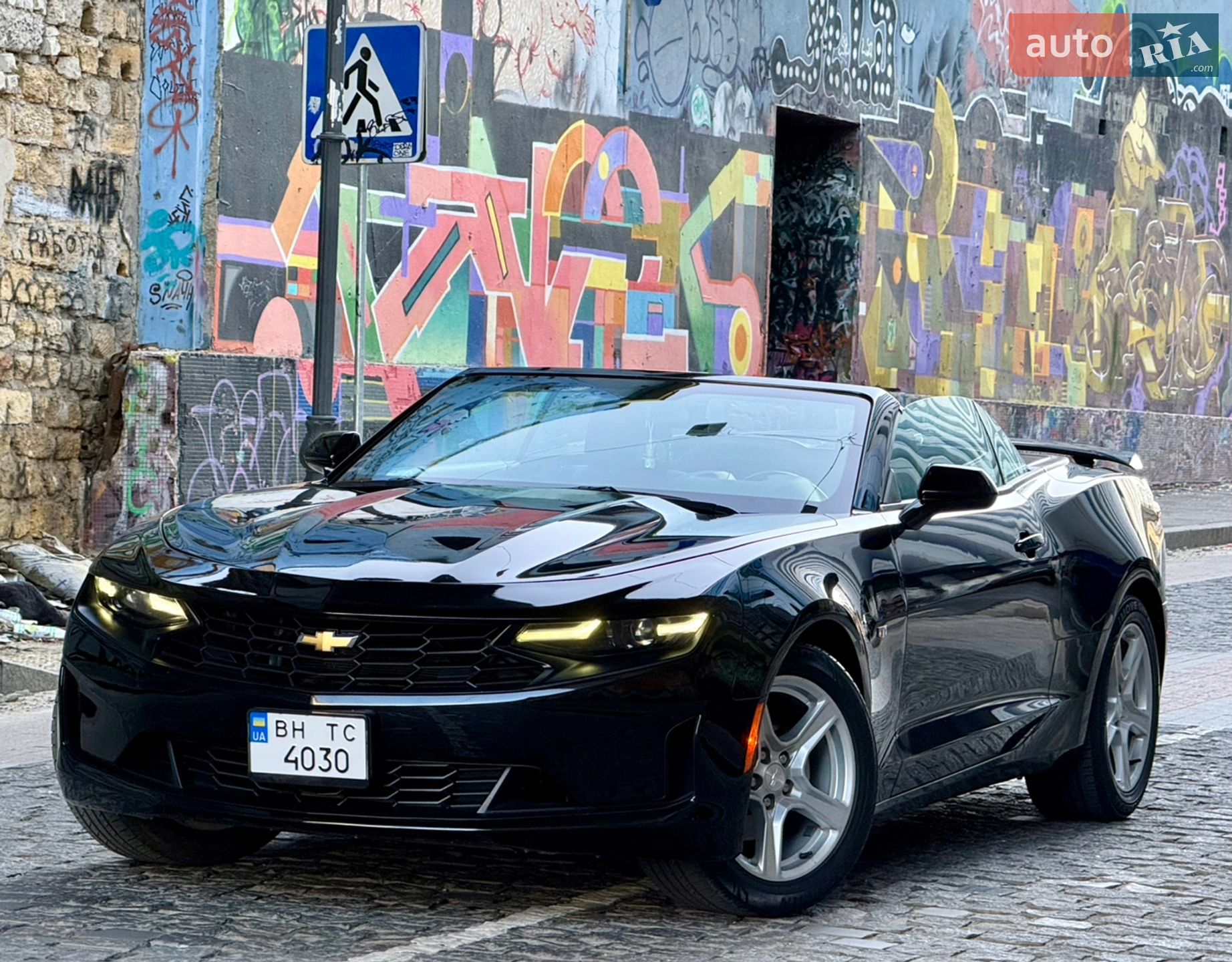 CHEVROLET CAMARO 2019 VIN 1G1FB3DS8K0142237 фото оголошення 14 з 108