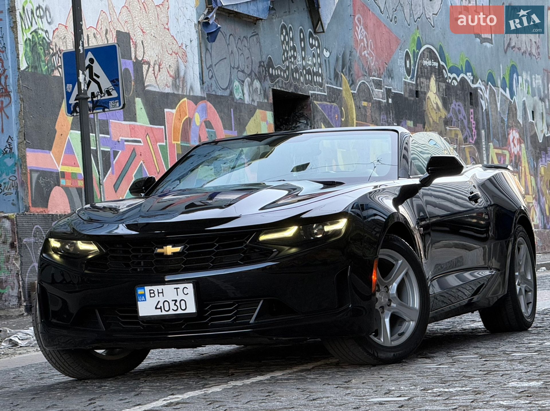 CHEVROLET CAMARO 2019 VIN 1G1FB3DS8K0142237 фото оголошення 15 з 108