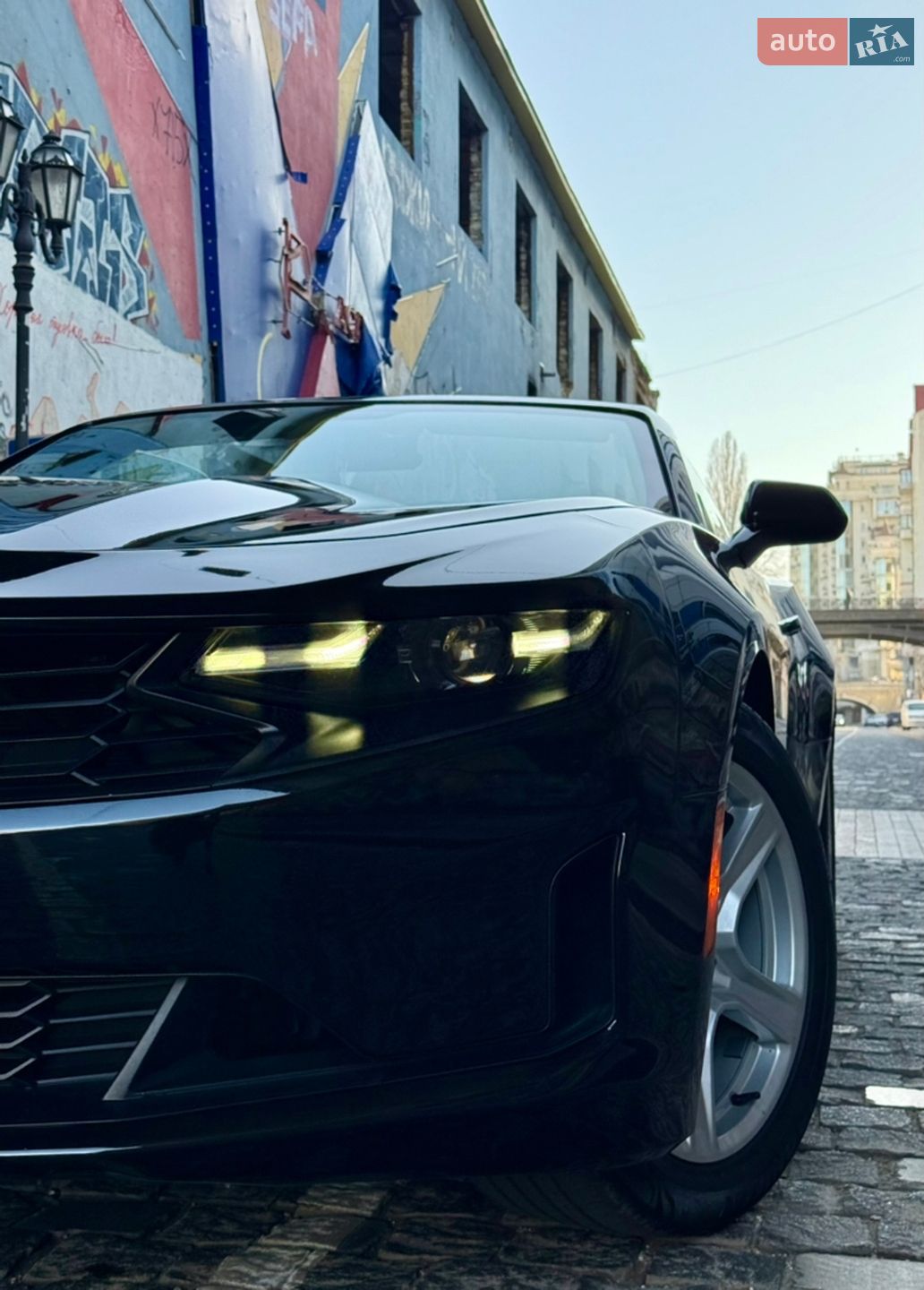 CHEVROLET CAMARO 2019 VIN 1G1FB3DS8K0142237 фото оголошення 17 з 108