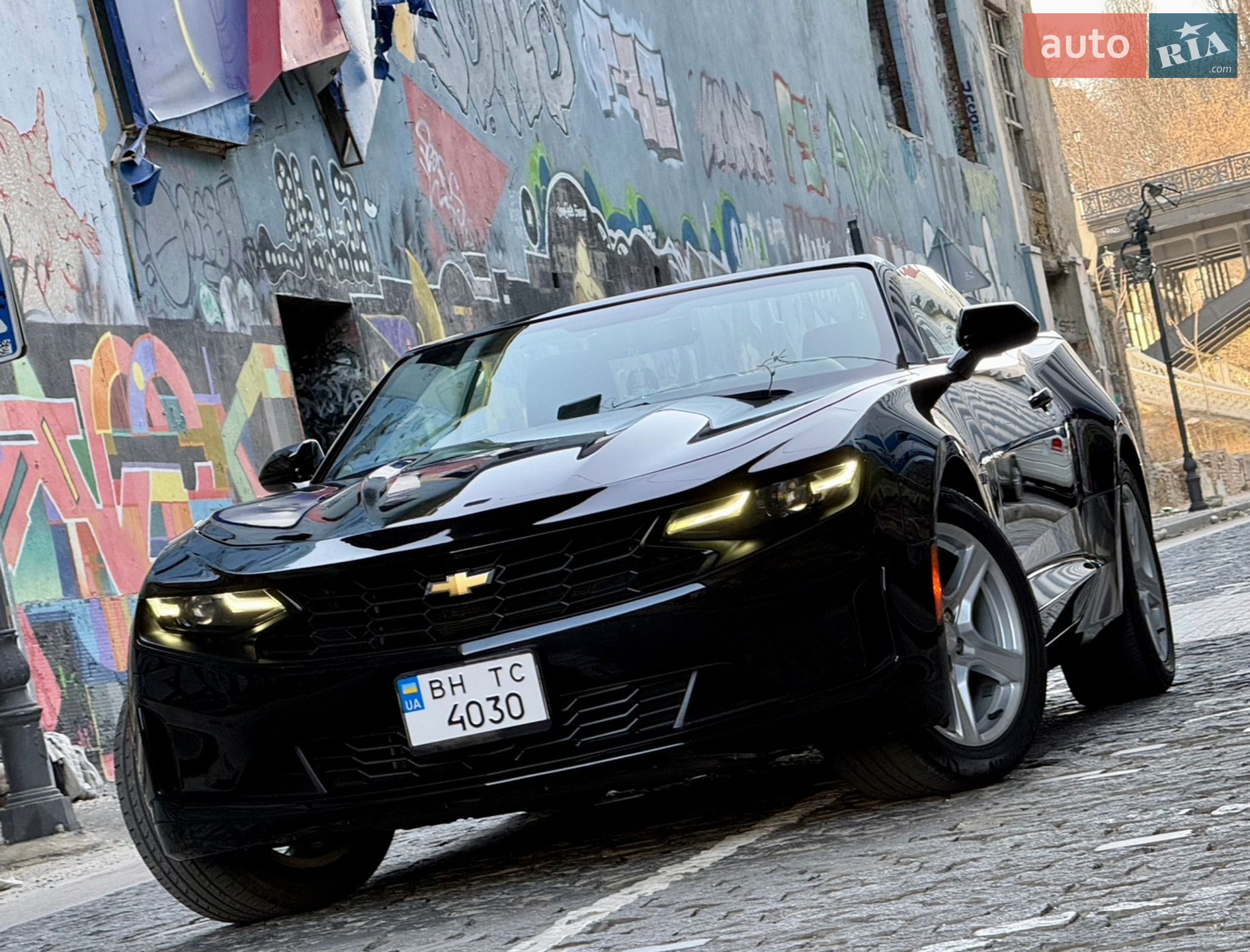 CHEVROLET CAMARO 2019 VIN 1G1FB3DS8K0142237 фото оголошення 16 з 108