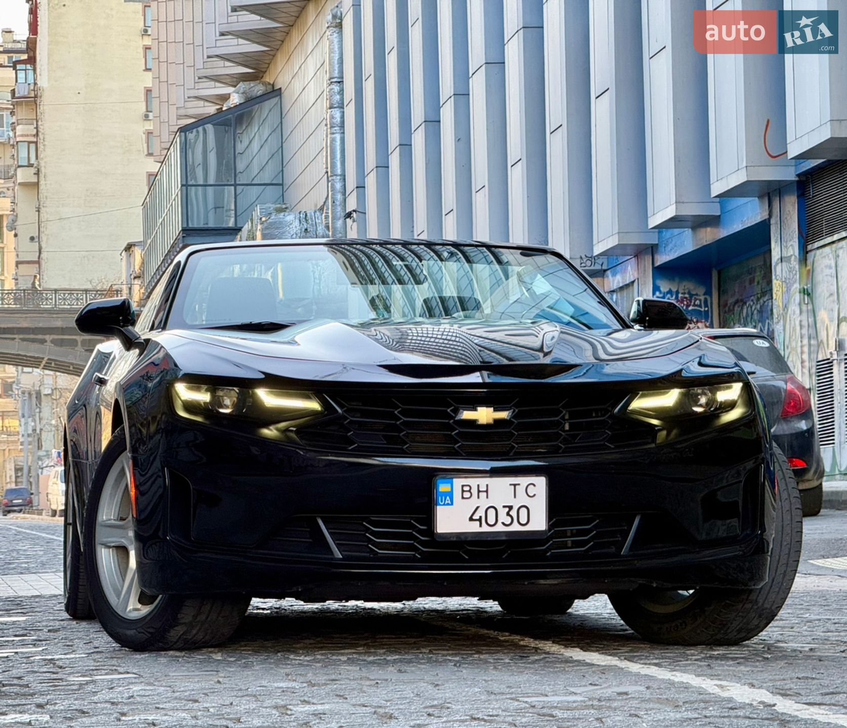CHEVROLET CAMARO 2019 VIN 1G1FB3DS8K0142237 фото оголошення 26 з 108
