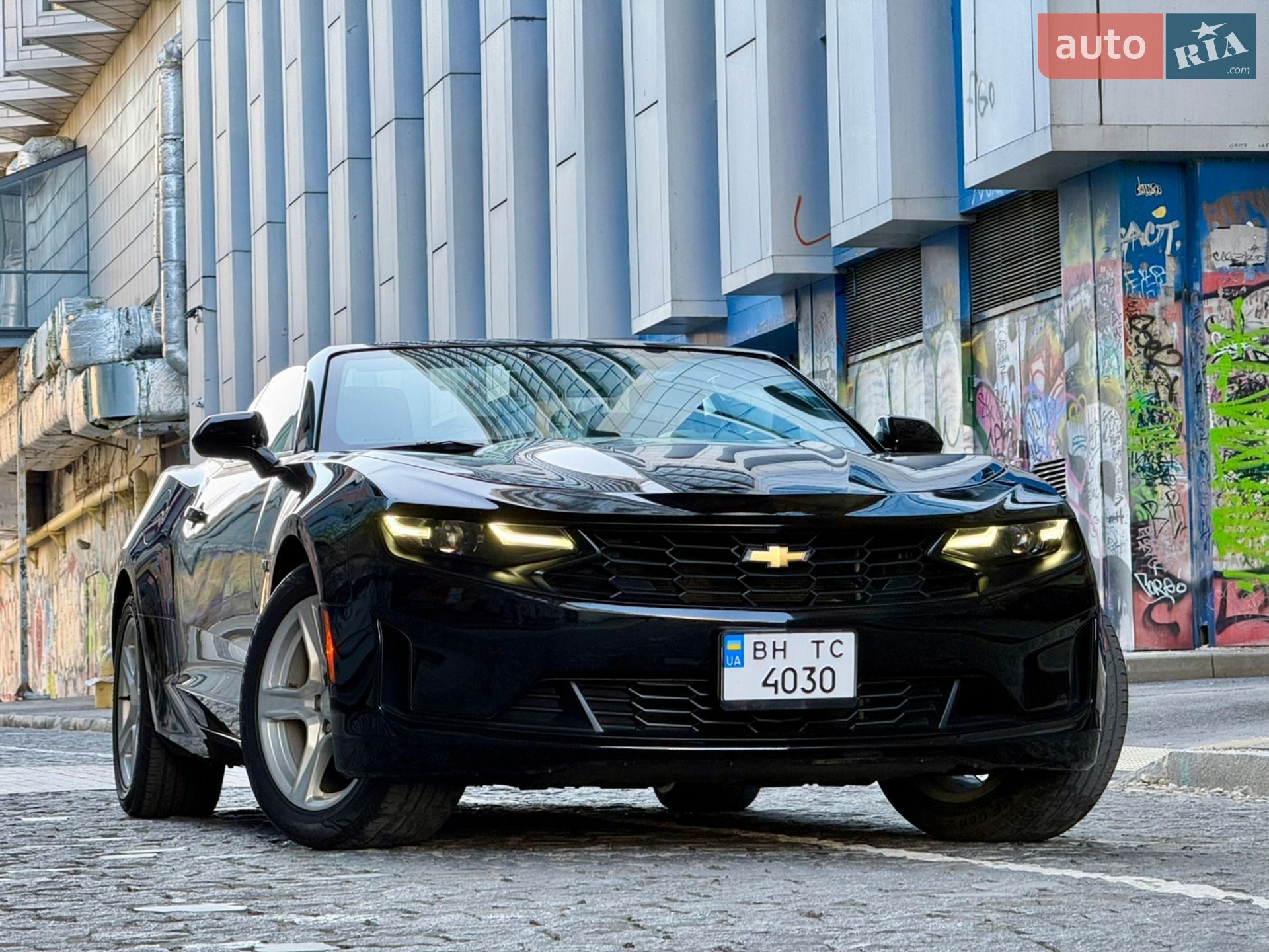 CHEVROLET CAMARO 2019 VIN 1G1FB3DS8K0142237 фото оголошення 25 з 108