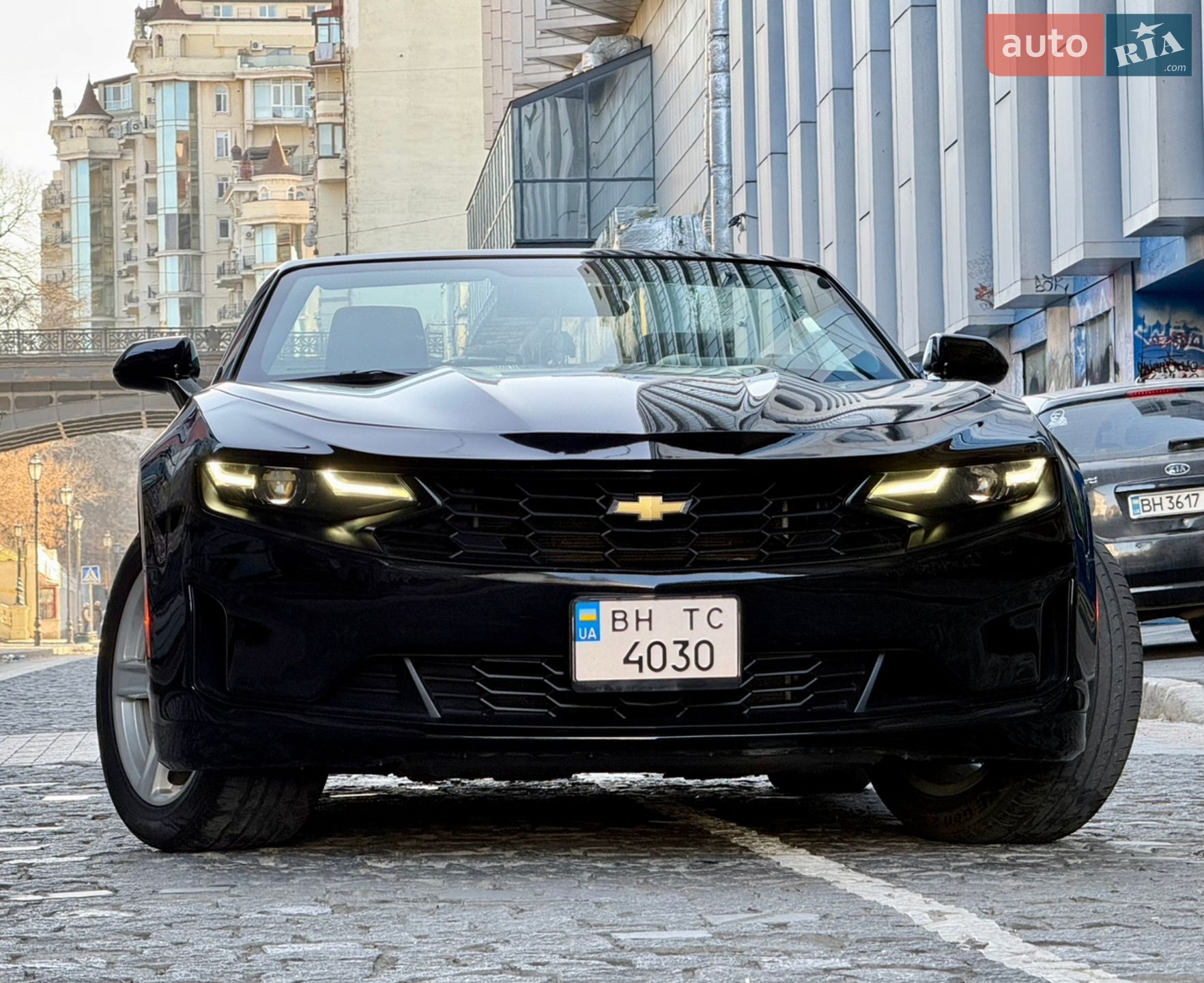 CHEVROLET CAMARO 2019 VIN 1G1FB3DS8K0142237 фото оголошення 27 з 108