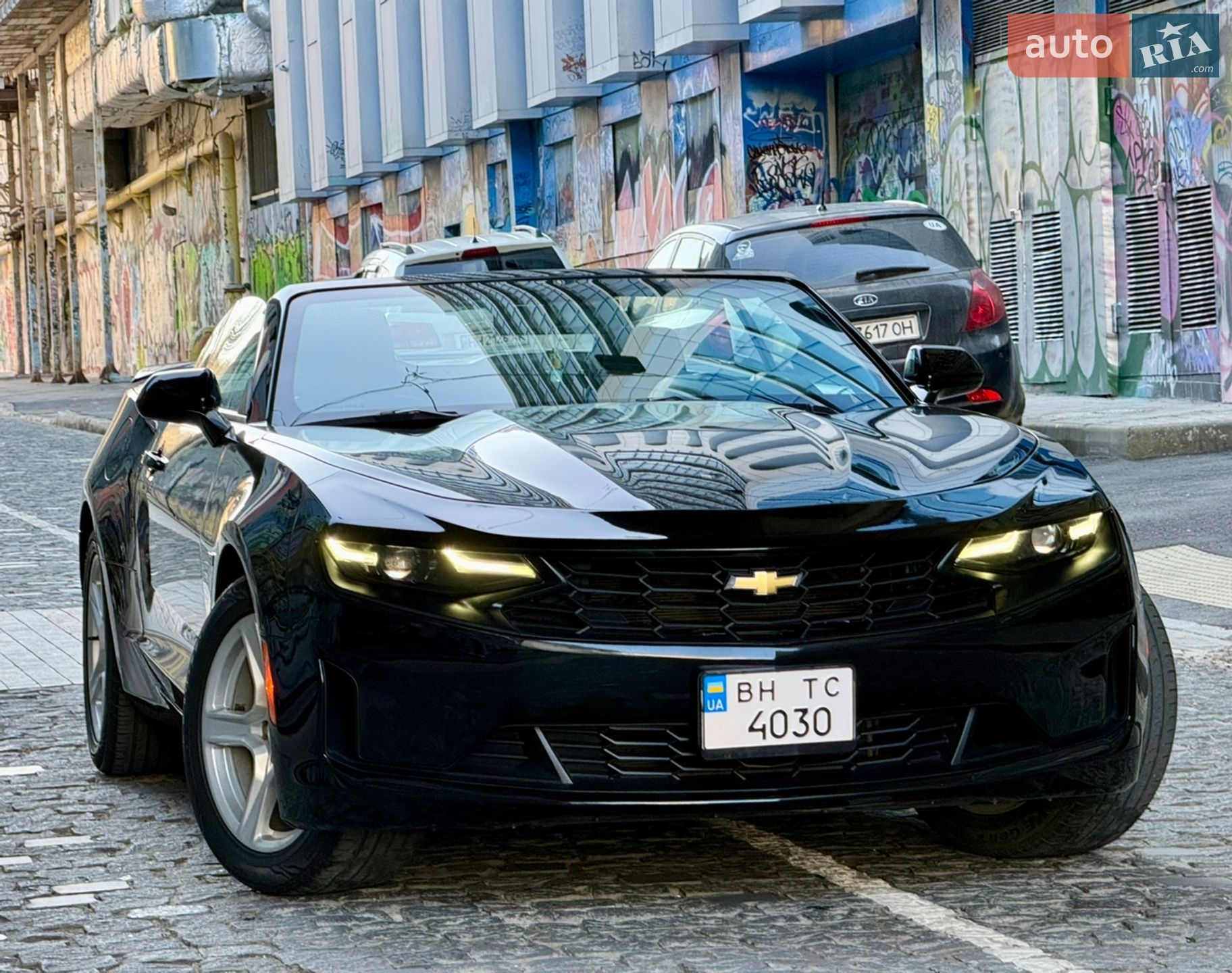 CHEVROLET CAMARO 2019 VIN 1G1FB3DS8K0142237 фото оголошення 28 з 108